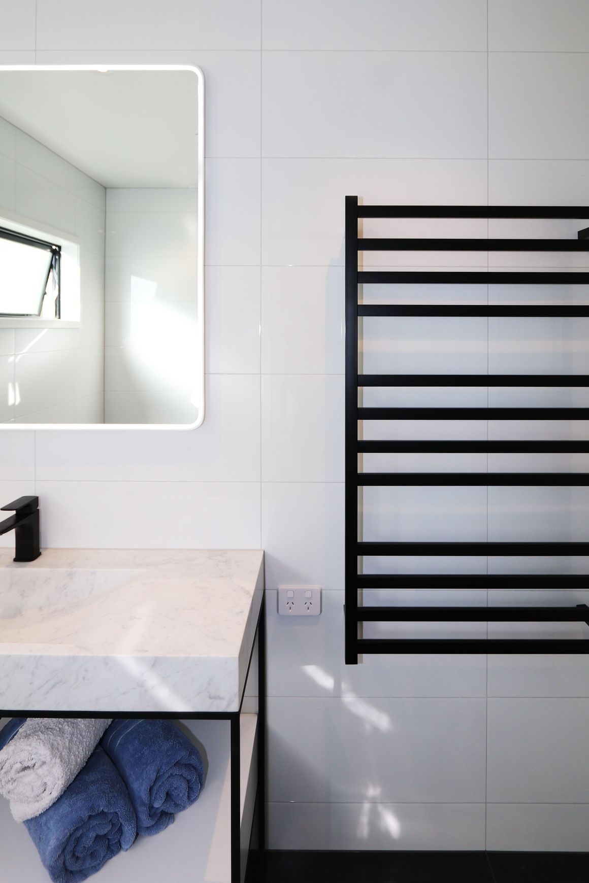 Code 12-Volt Square Heated Towel Ladder