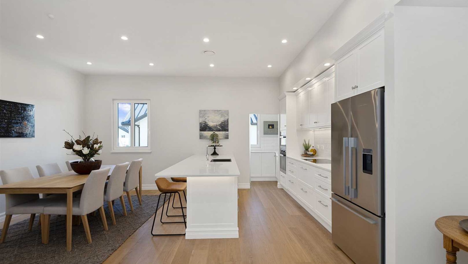 Inner City Living I banner