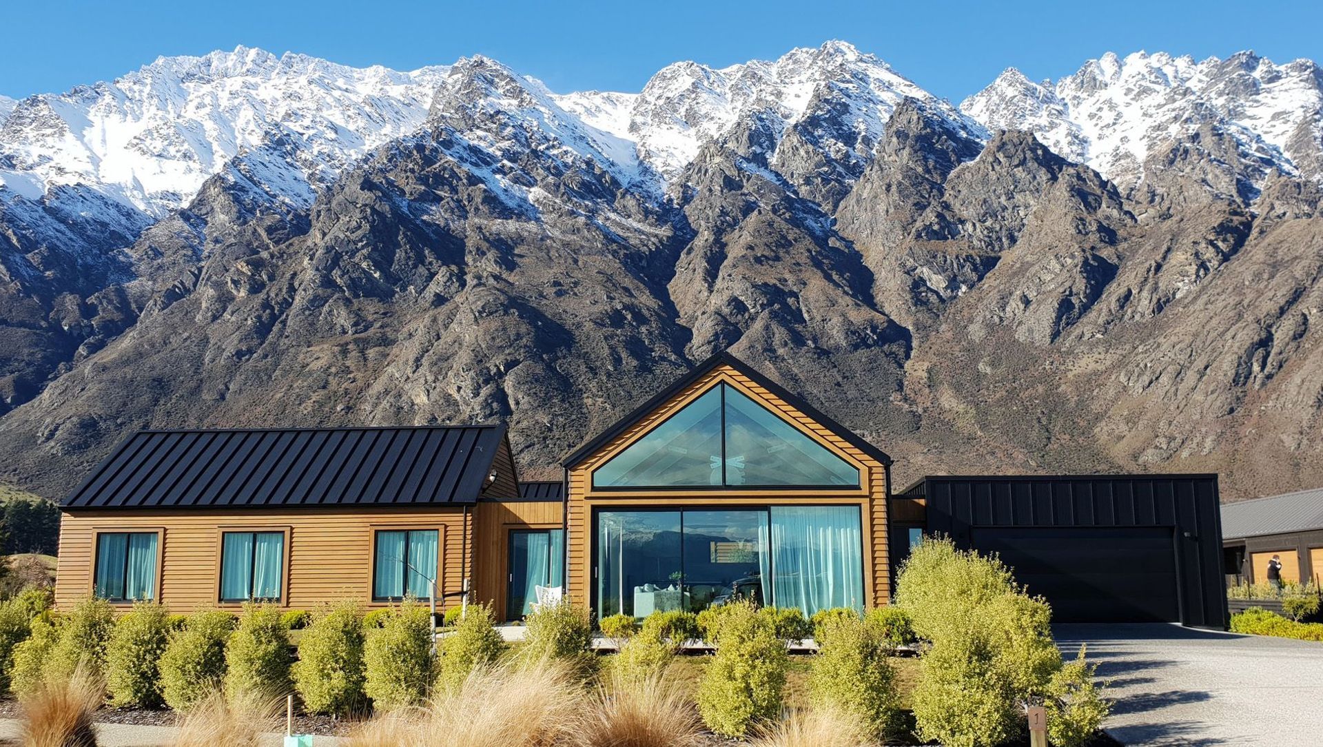 Jack's Point New Build banner