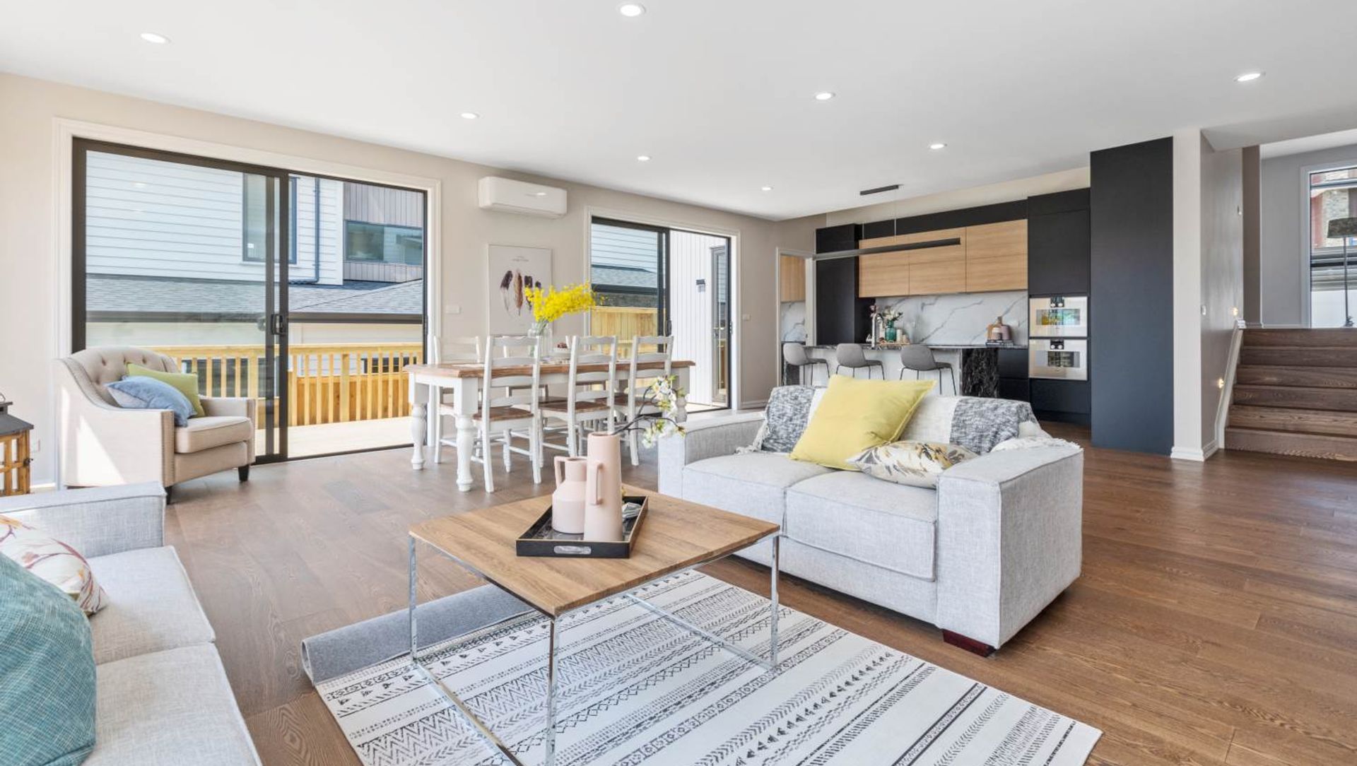 Oteha, Auckland banner