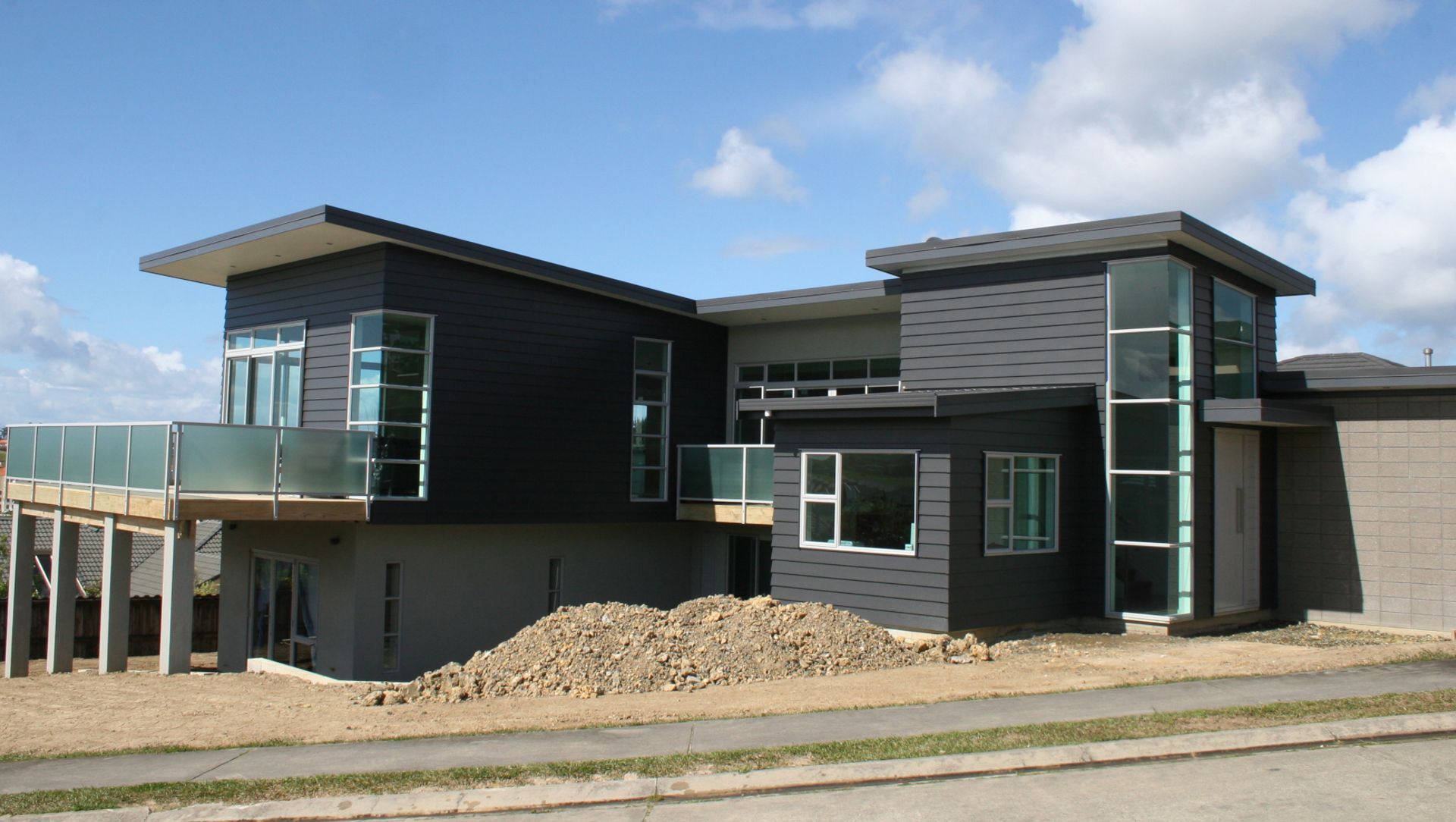 Kensington Terrace, Gulf Harbour banner