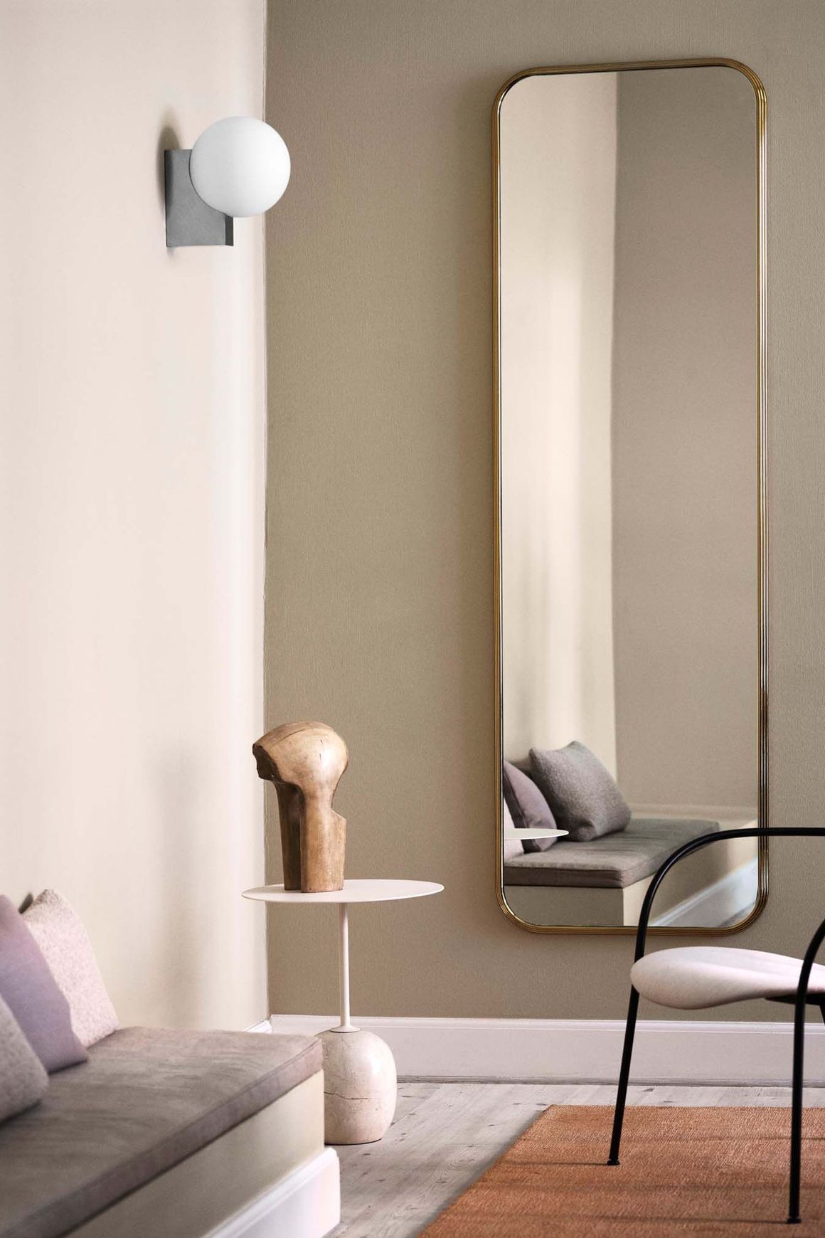 LATO LN8-9 Side Table by &Tradition