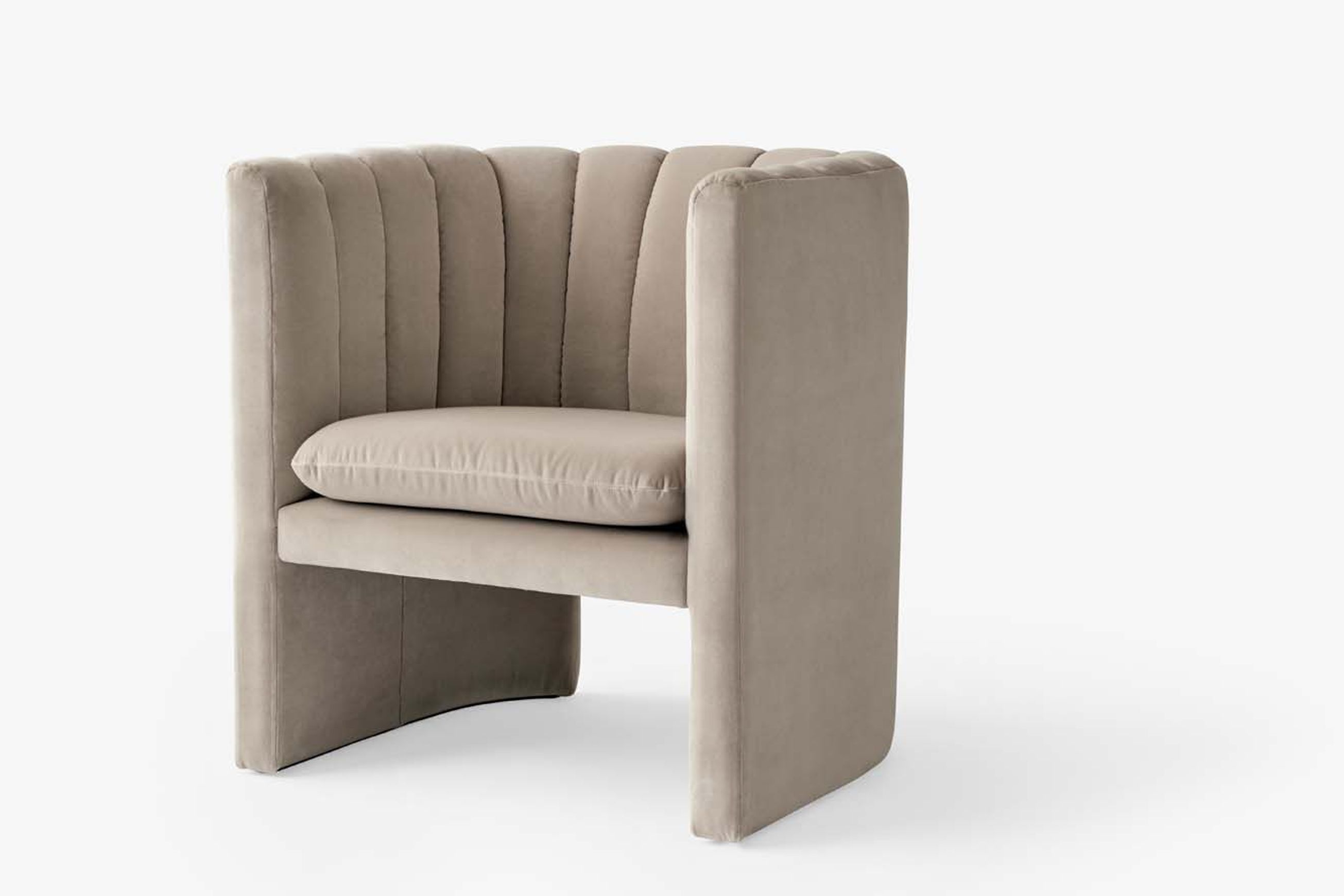 LOAFER SC23 Chair by &Tradition