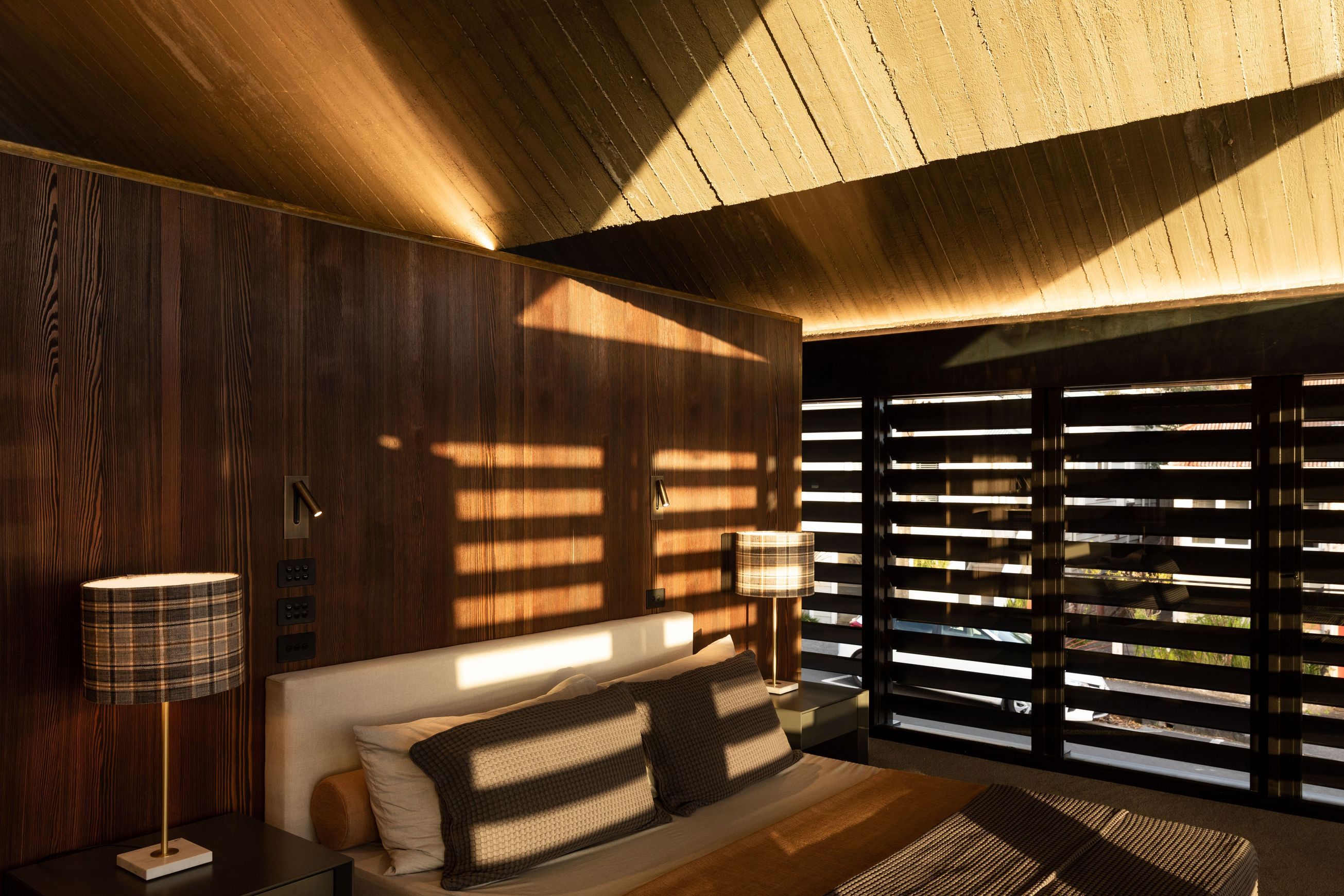 Locarno Operable Horizontal Louvres