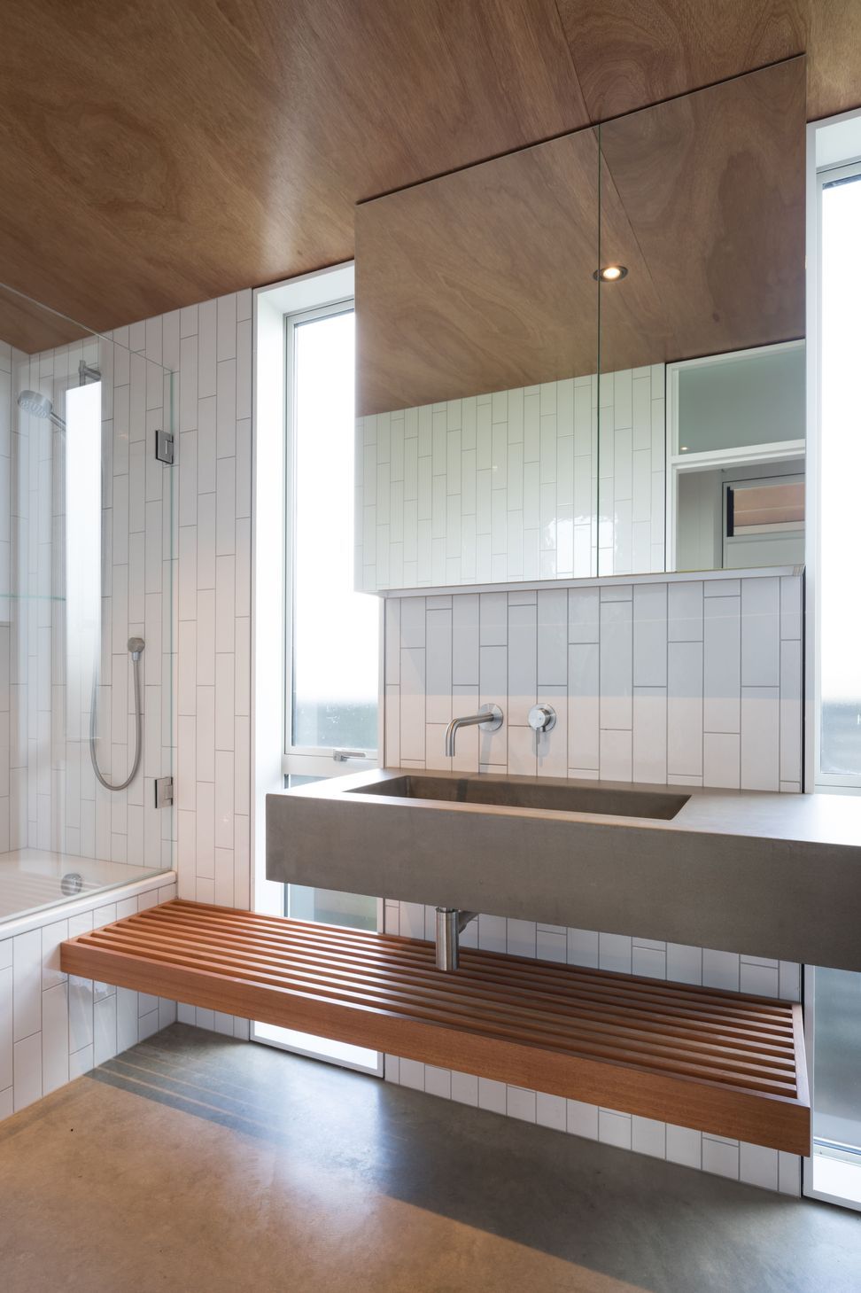 Main Bathroom - Source Series 1314 Spout & Concealed Mixer, SI006 Bottle Trap