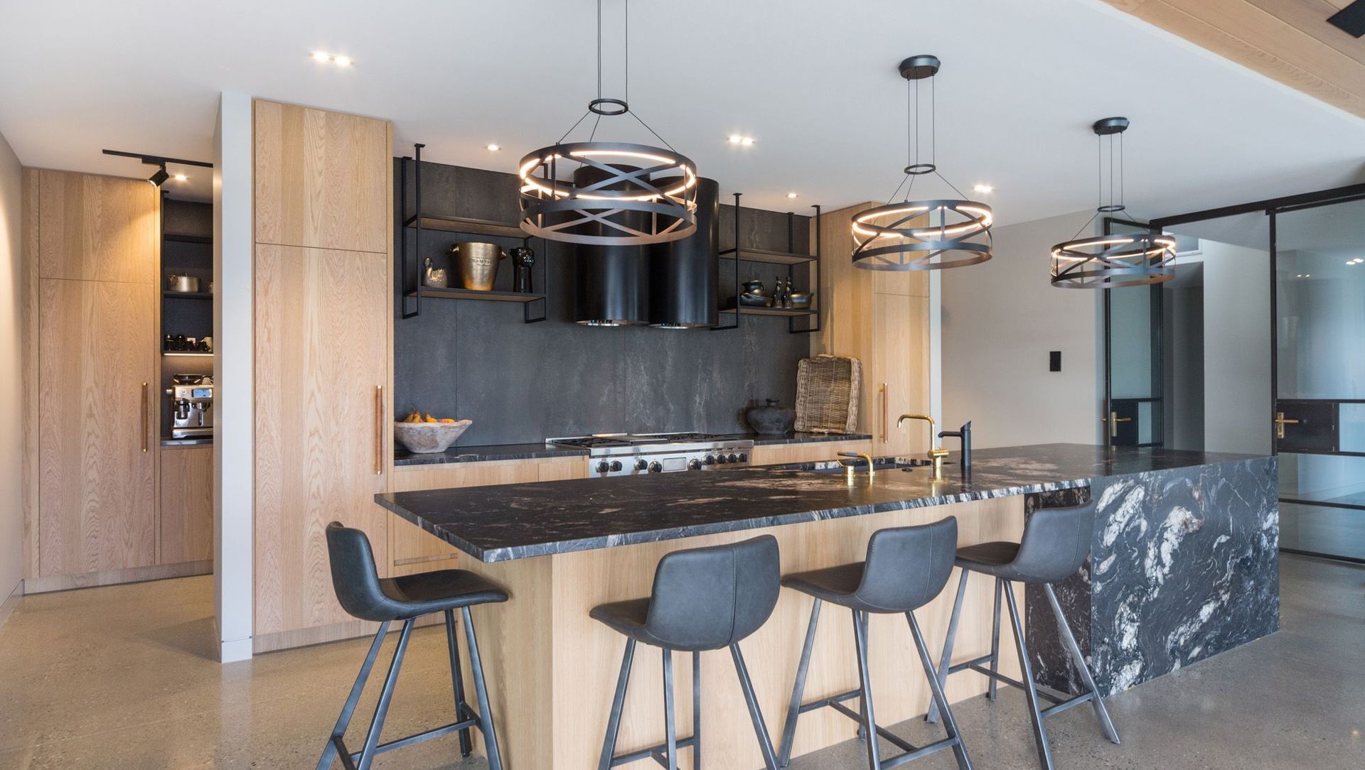 Lake Hayes Chic banner