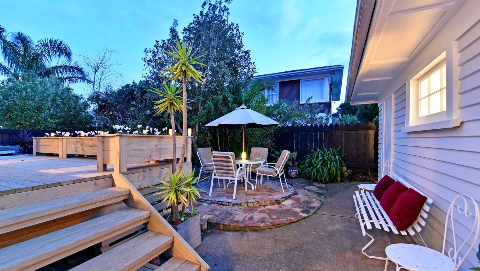 Lake Road Home banner