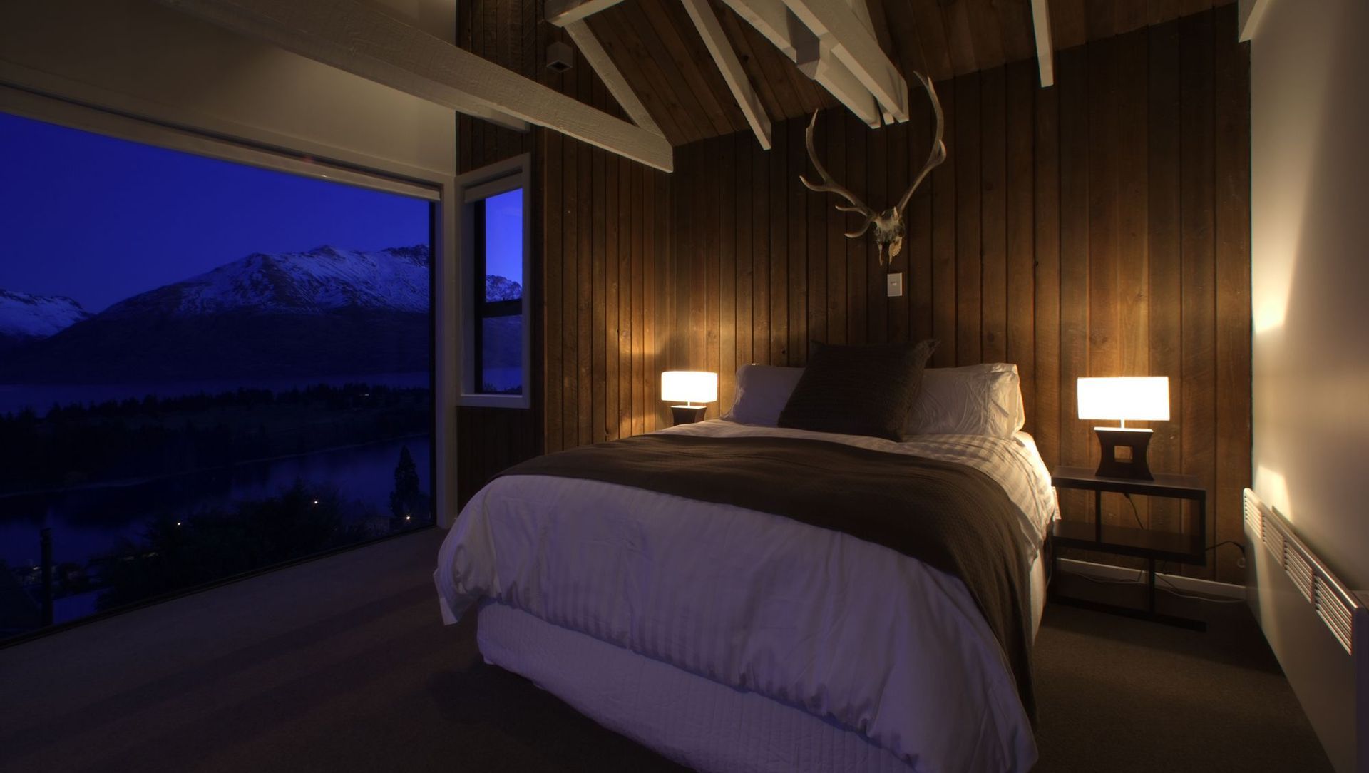 Lake View House banner