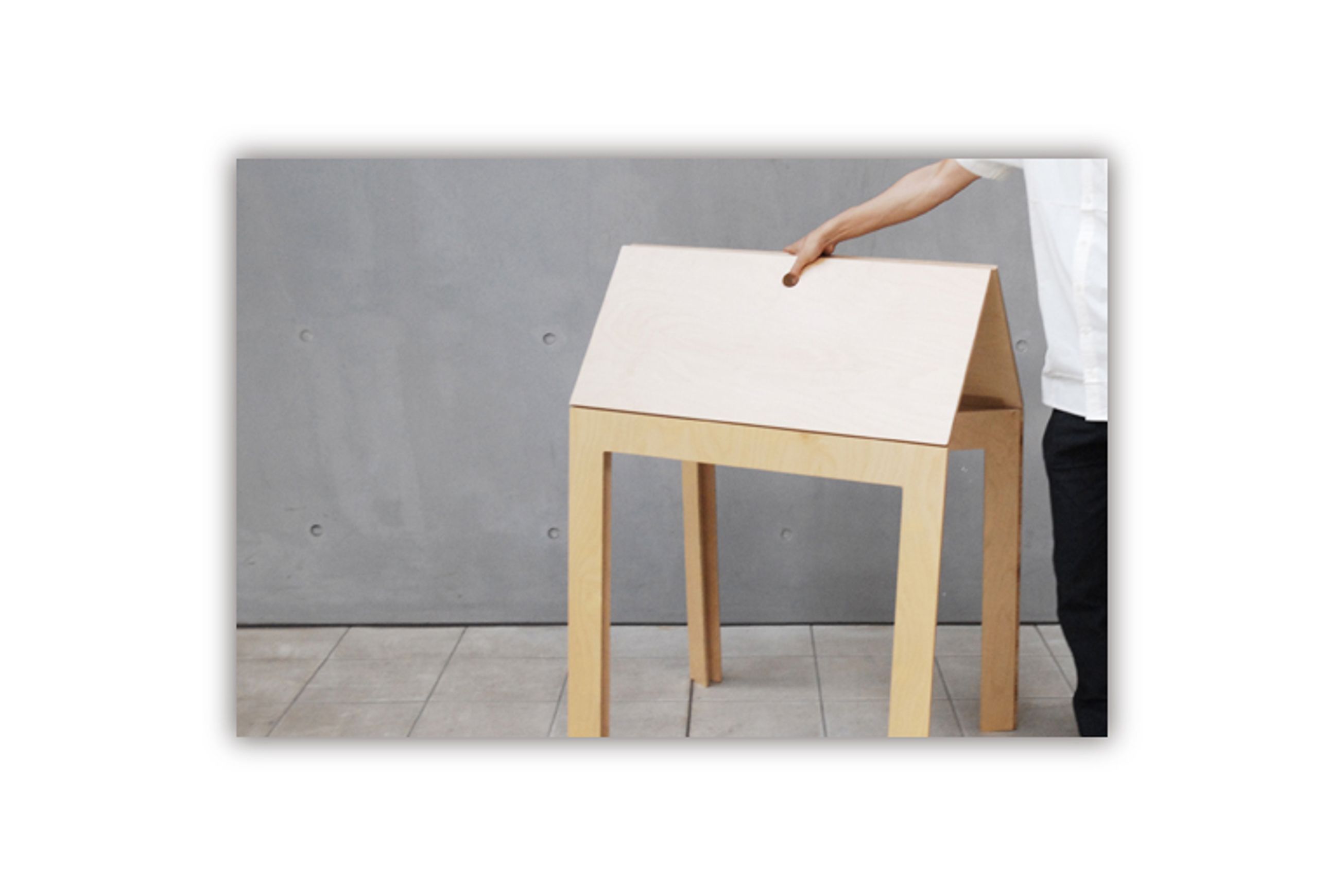 LAST MINUTE Table