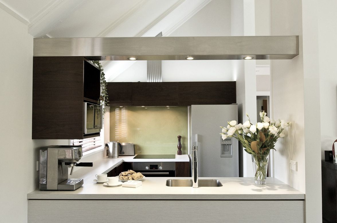 1980s Kitchen, Merivale