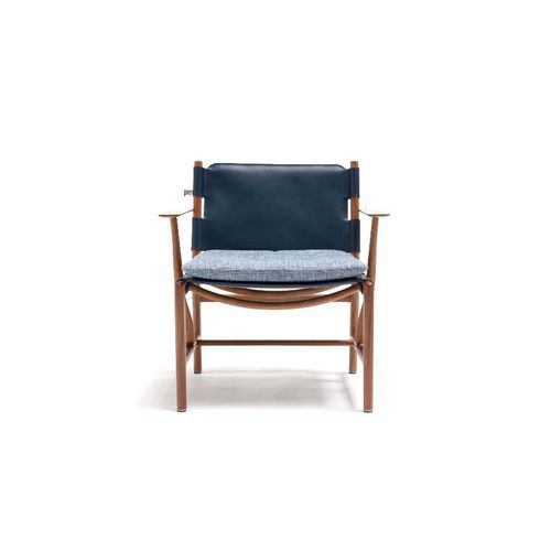 Levante Chair With Arms By Exteta