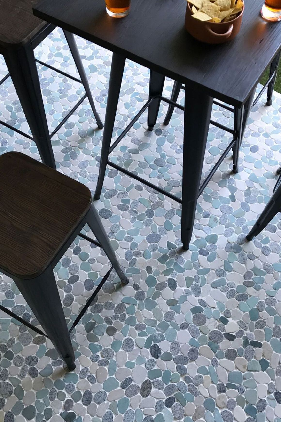 Level Pebble Tile
