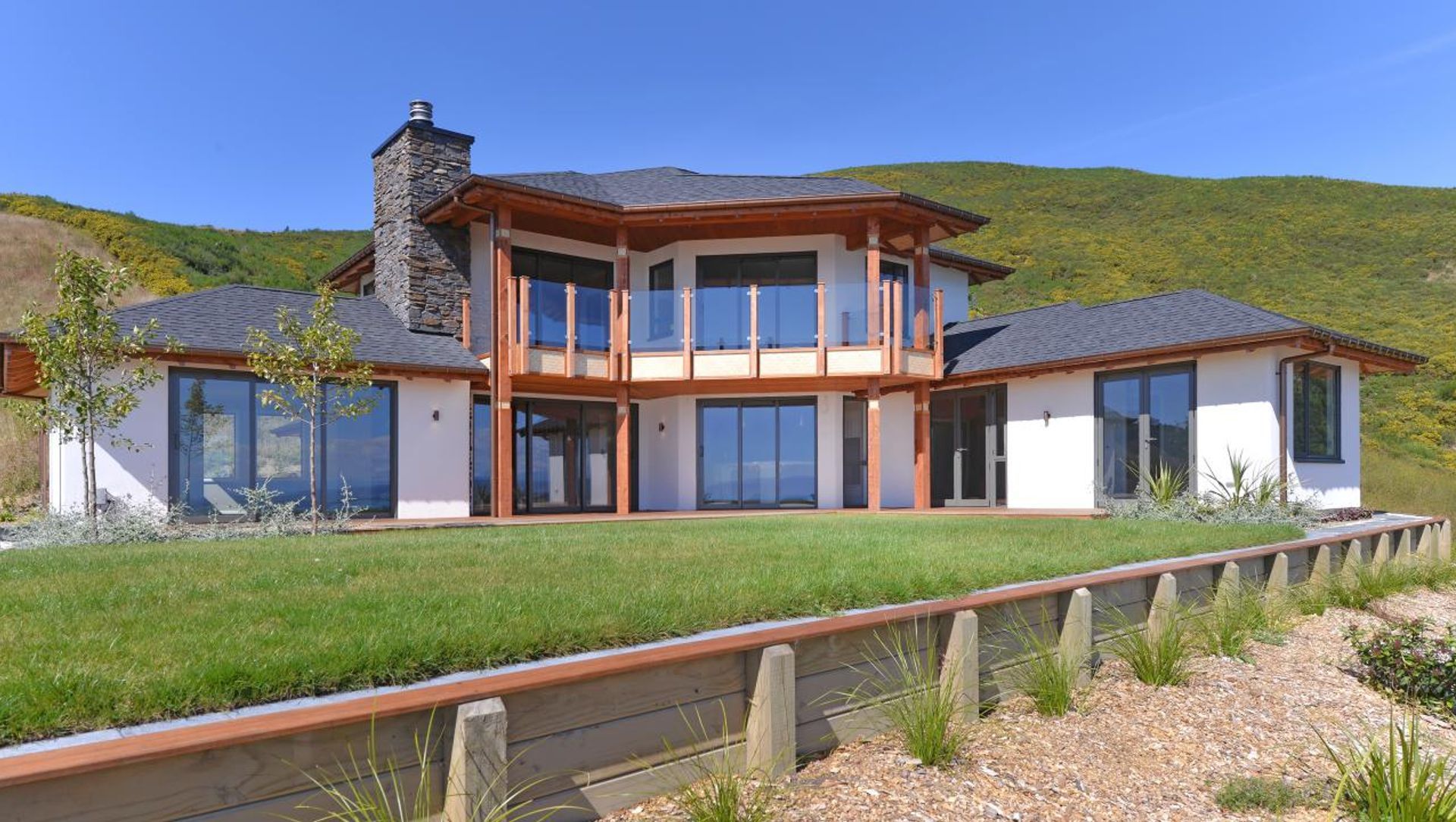 Lighthouse View Home banner