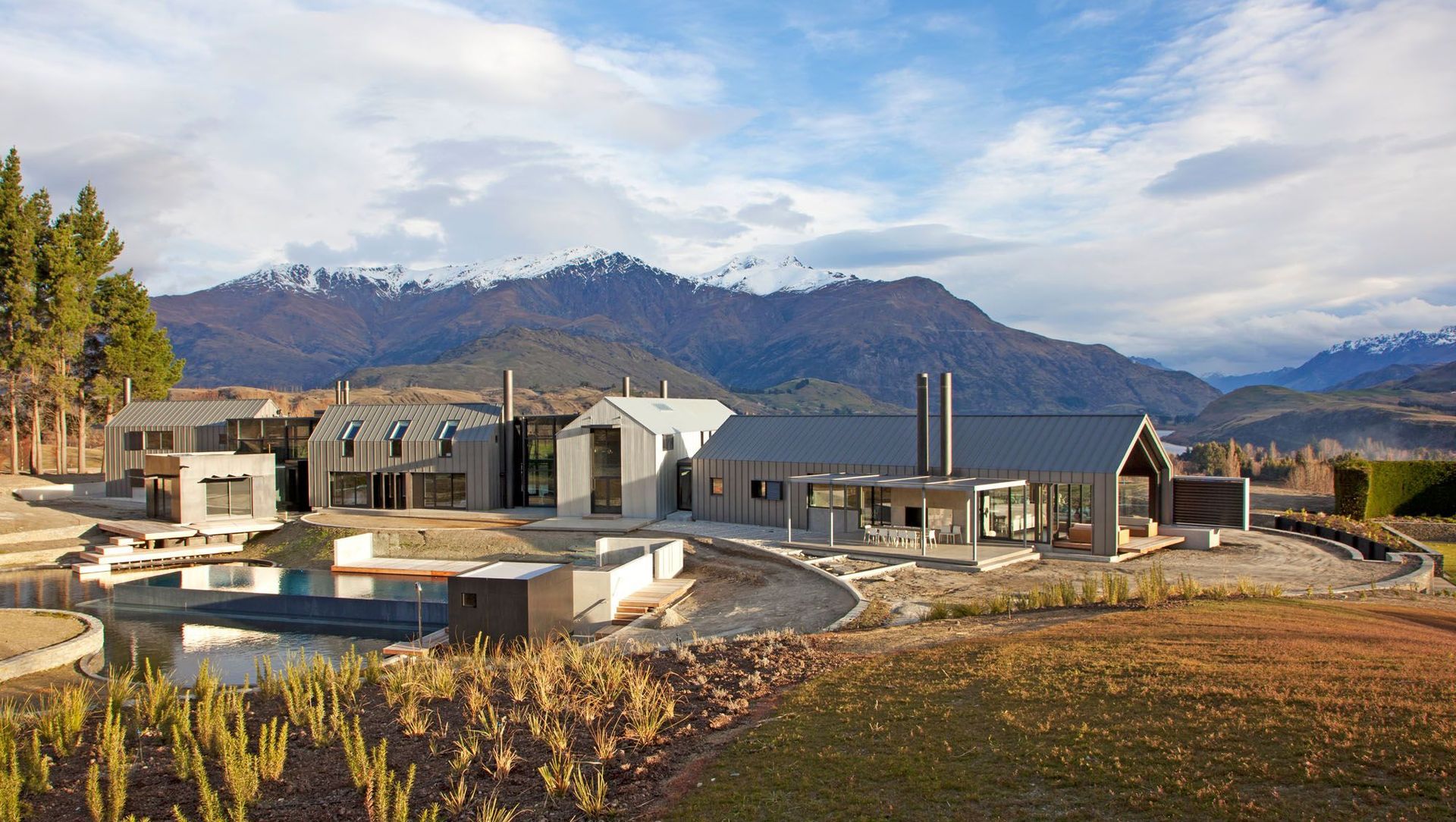 Lodge at the Hills | Anna Marie Chin, Crosson Architects   banner