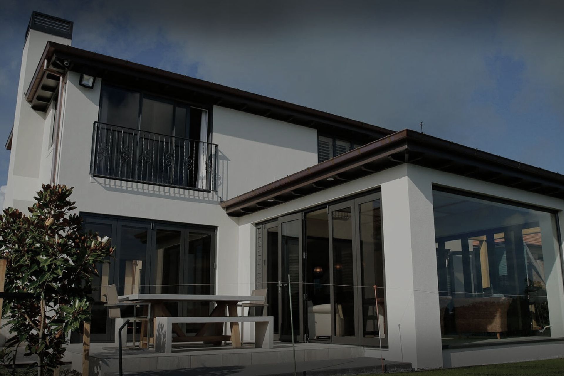 Hero Banner for Lofroth Builders