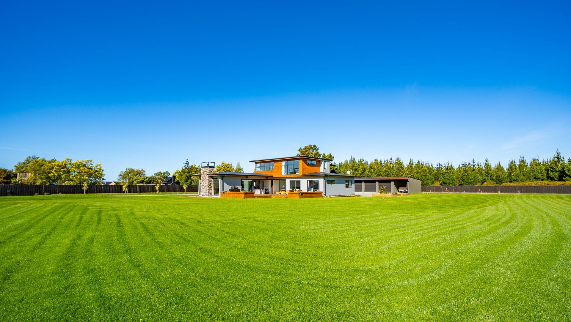 Mandeville New Build banner