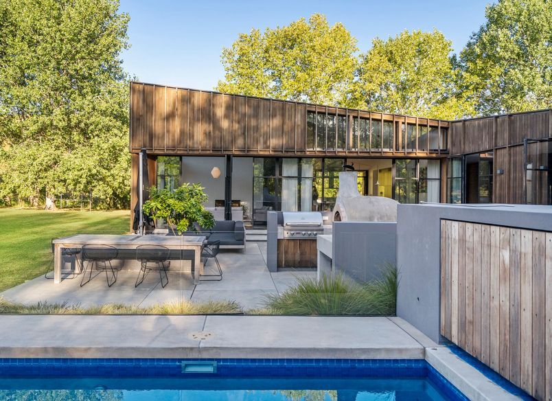 Matakana House: modern life in the country | Project of the Month