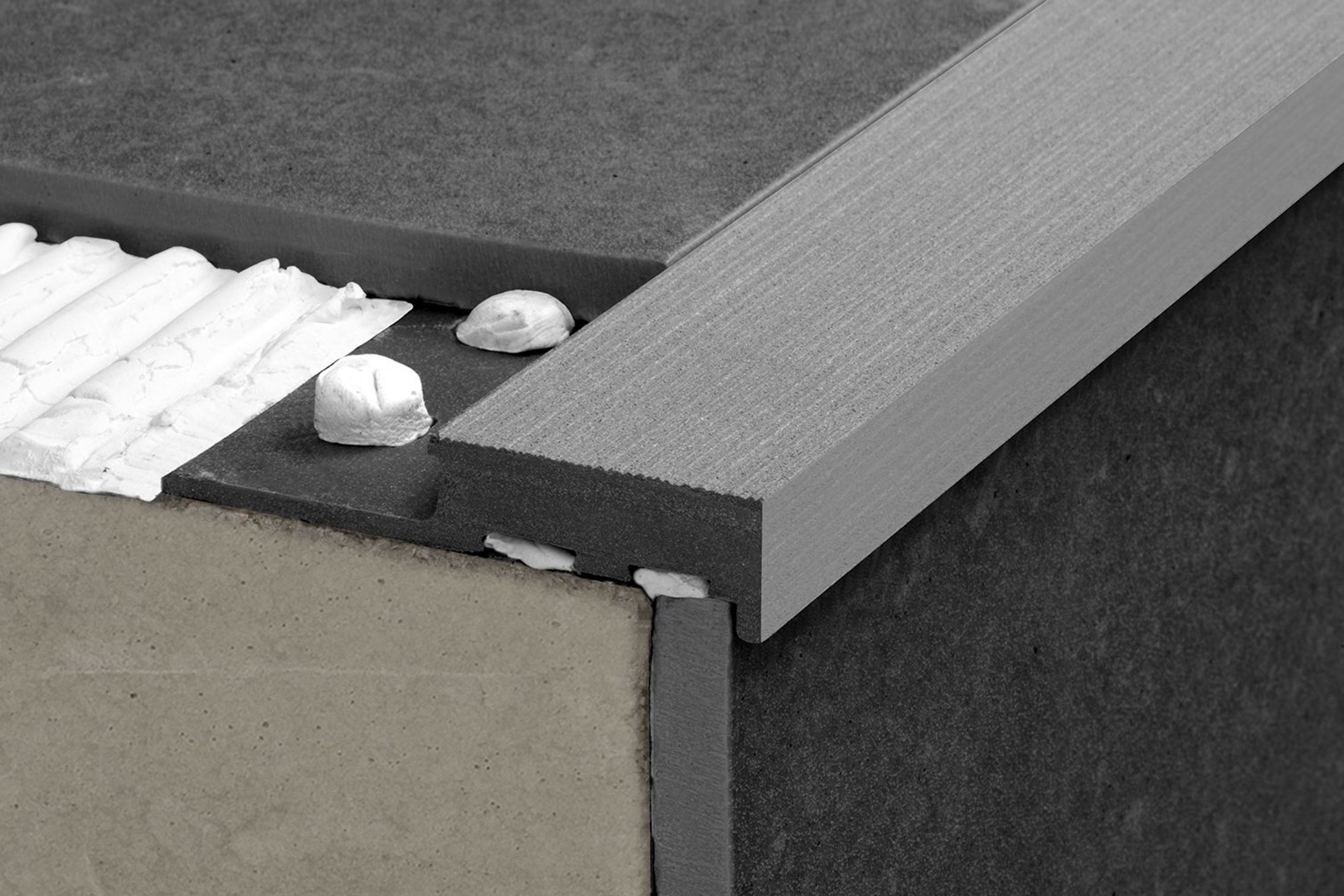 MaxiDakar - Stair Nosing Profile