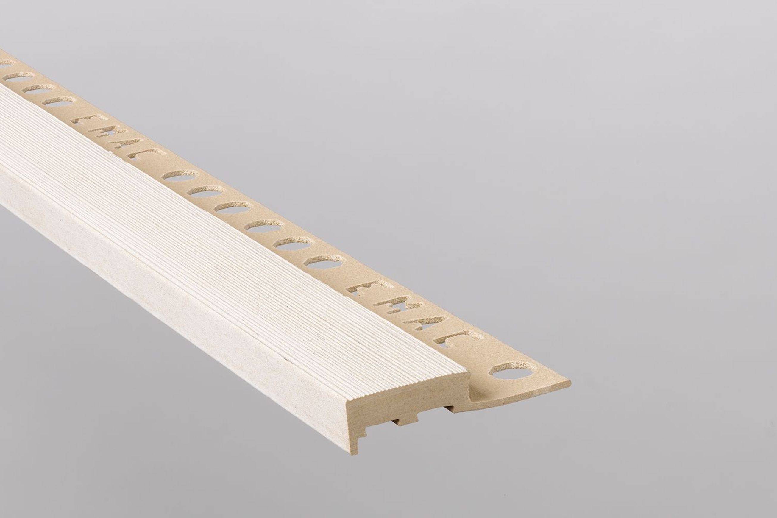 MaxiDakar - Stair Nosing Profile