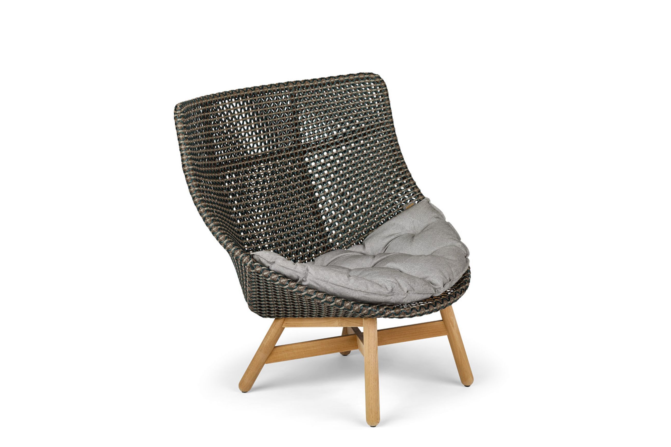 Mbrace wing chair by DEDON
