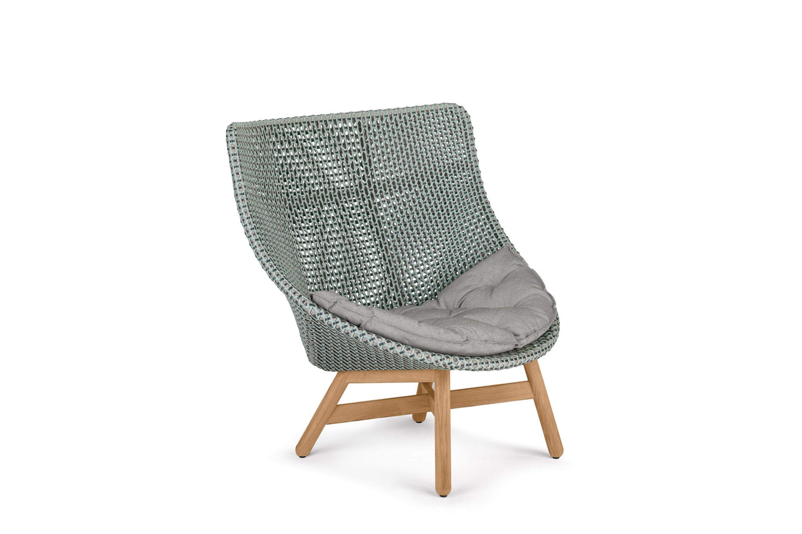 Mbrace wing chair by DEDON