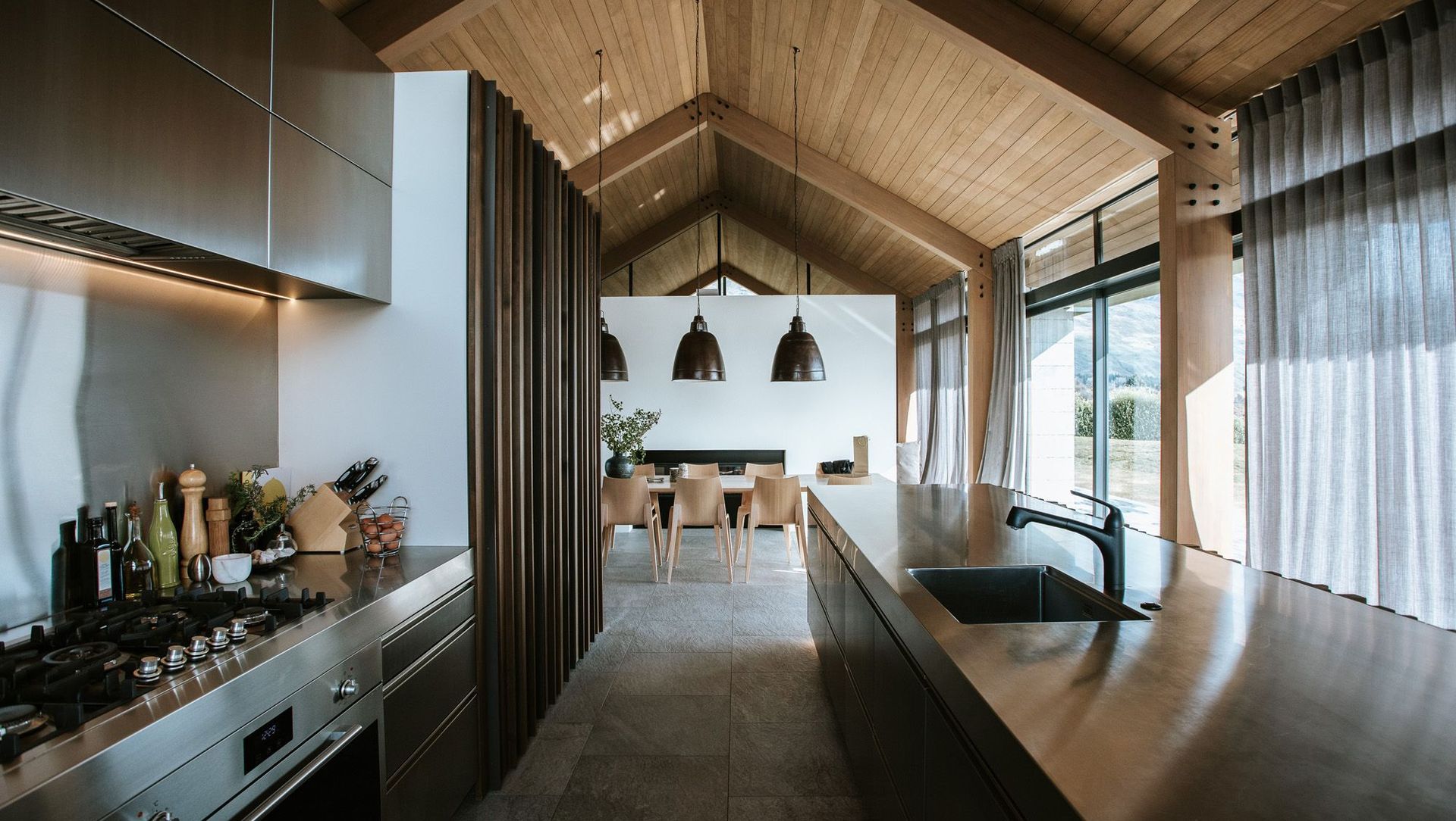 West Meadows Drive, Wanaka banner