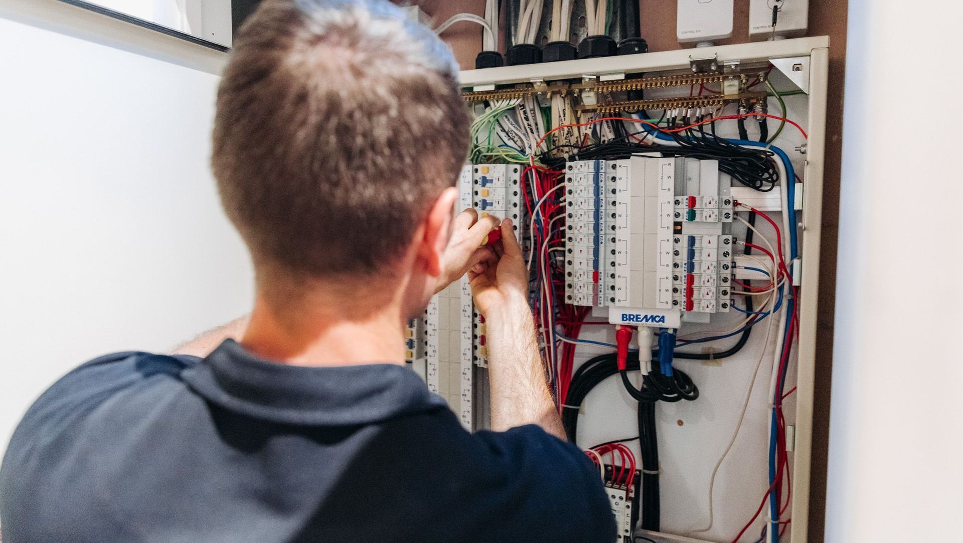 Metro Adventurer Backpackers banner