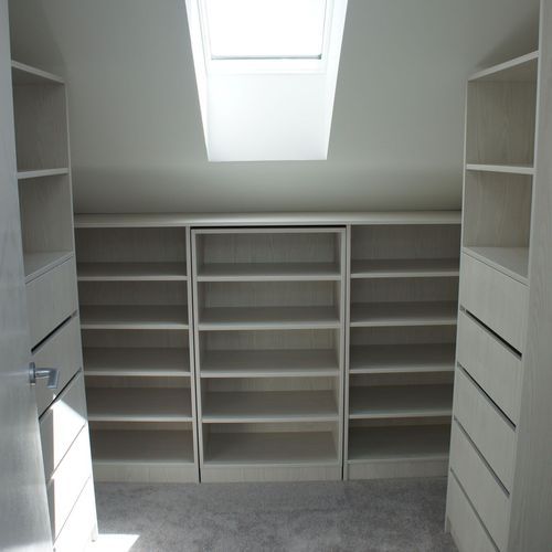 METRO range - Wardrobe in "Washed Oak" woodgrain