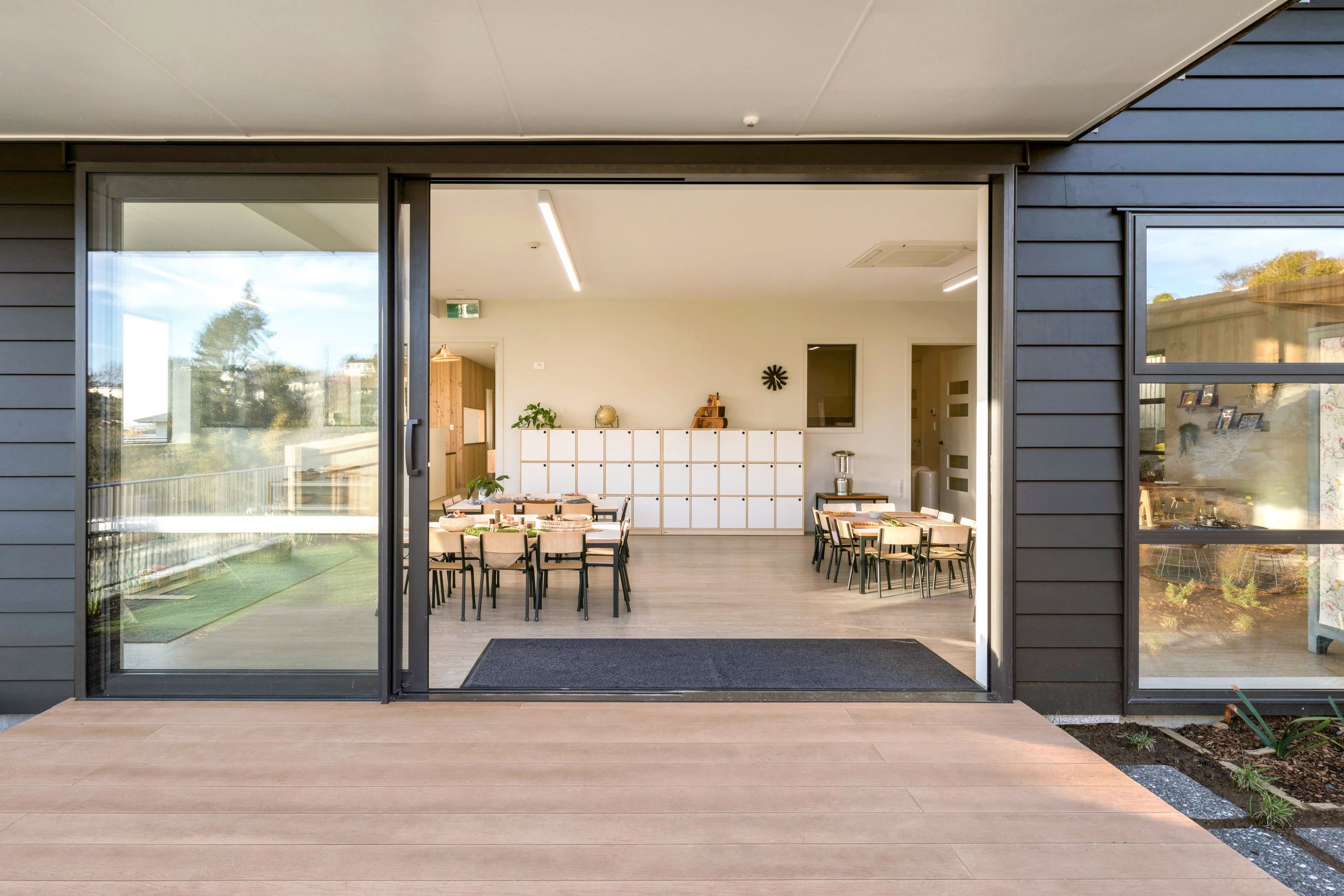 Millboard Enhanced Grain Collection