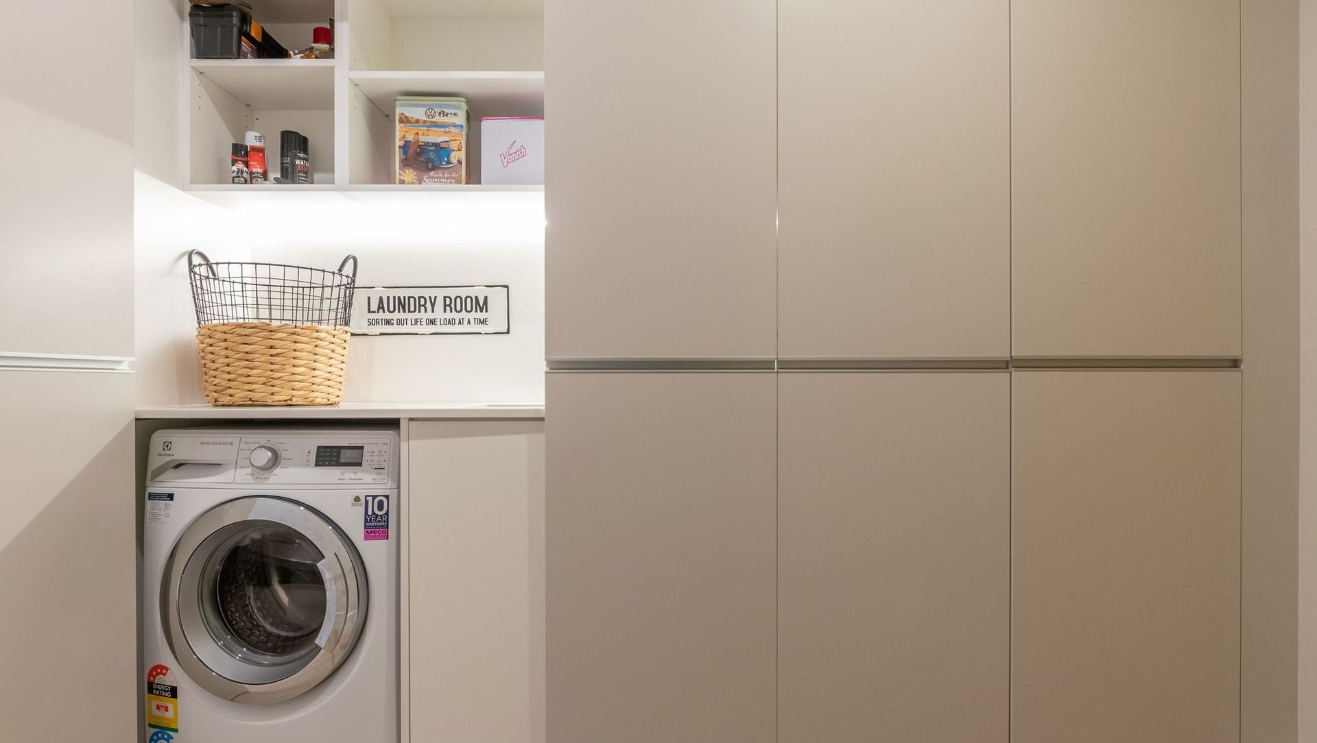 Mission Bay Laundry banner