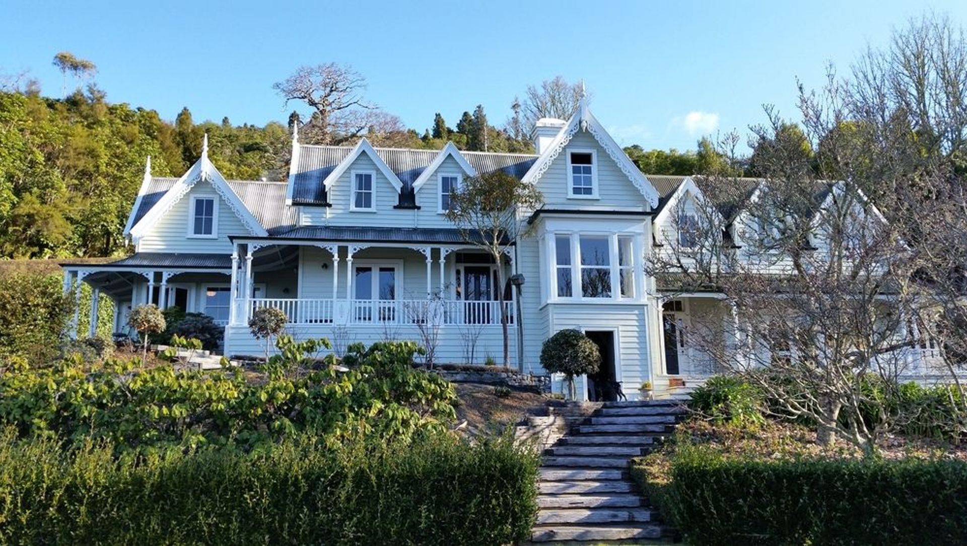 Mission House banner