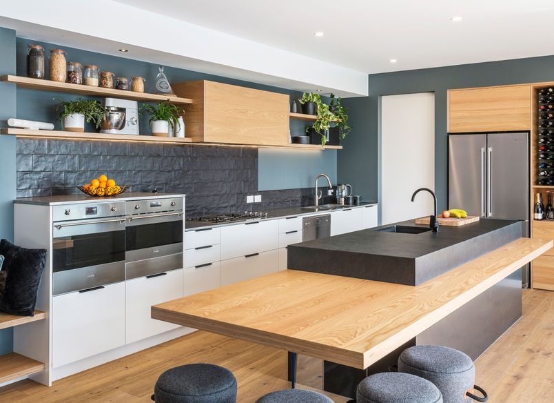 Modern Waimauku Family Kitchen