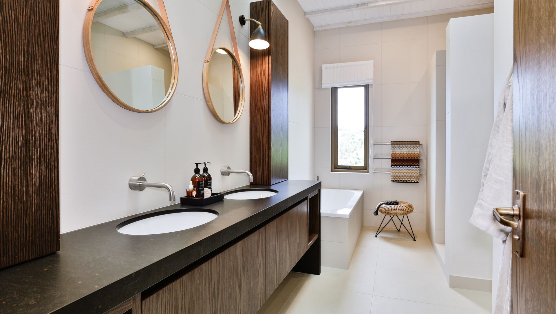 Muriwai Bathrooms by Sue Gillbanks banner