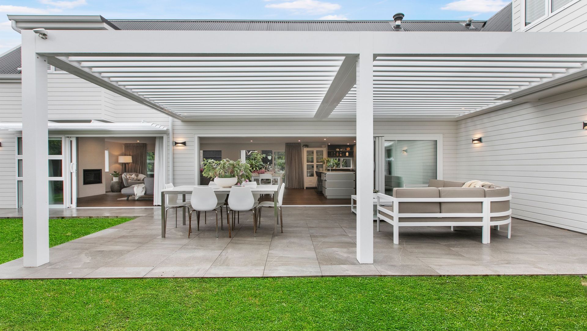 Narrow Neck Residence banner