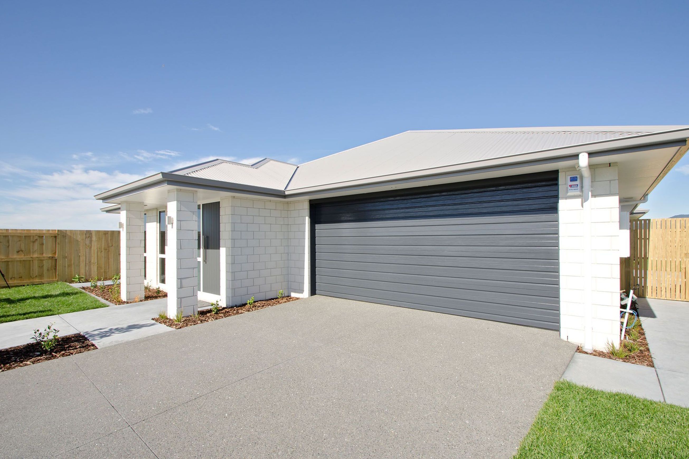 Newport Sectional Garage Door