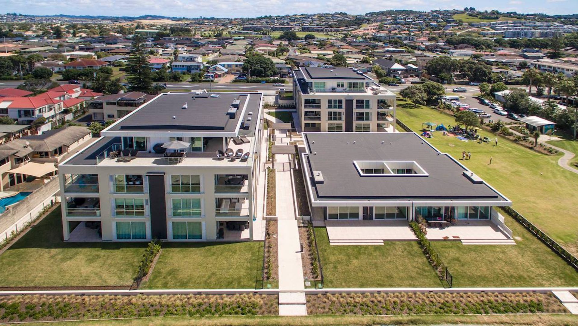 Ocean Point, Orewa banner