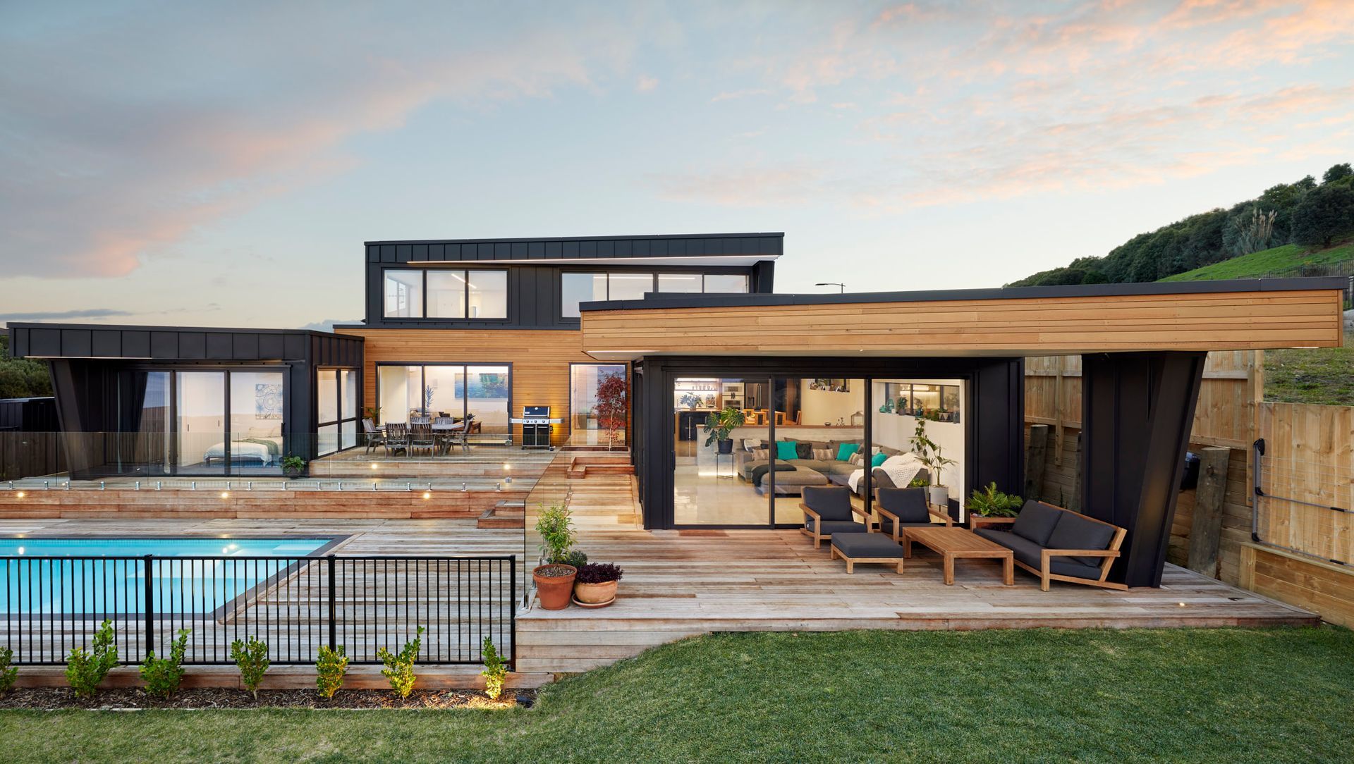 Omokoroa Harbour House banner