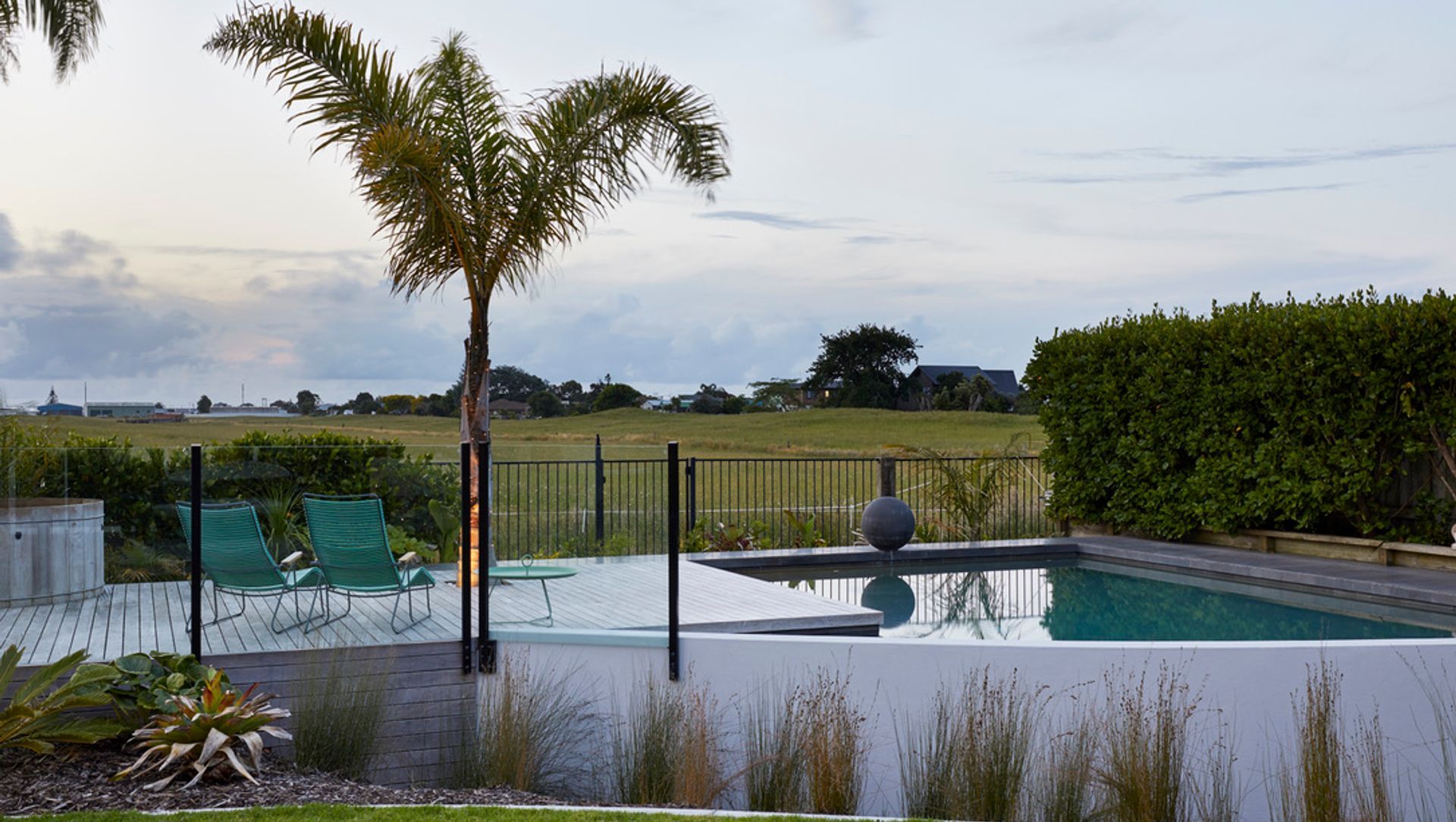 Palm Springs, Papamoa  banner