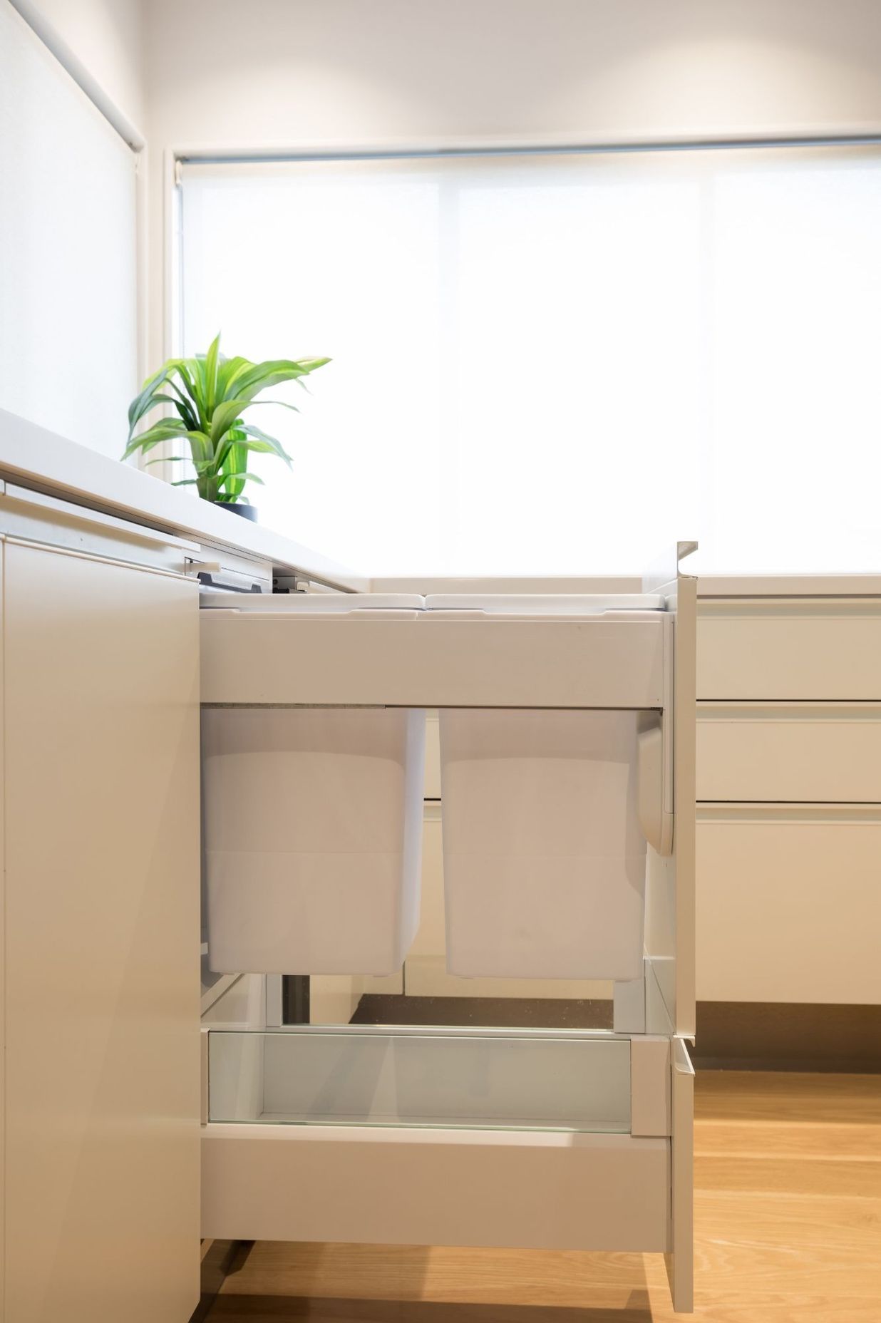 Concelo in Arctic White is the perfect compliment to premium drawer systems in White