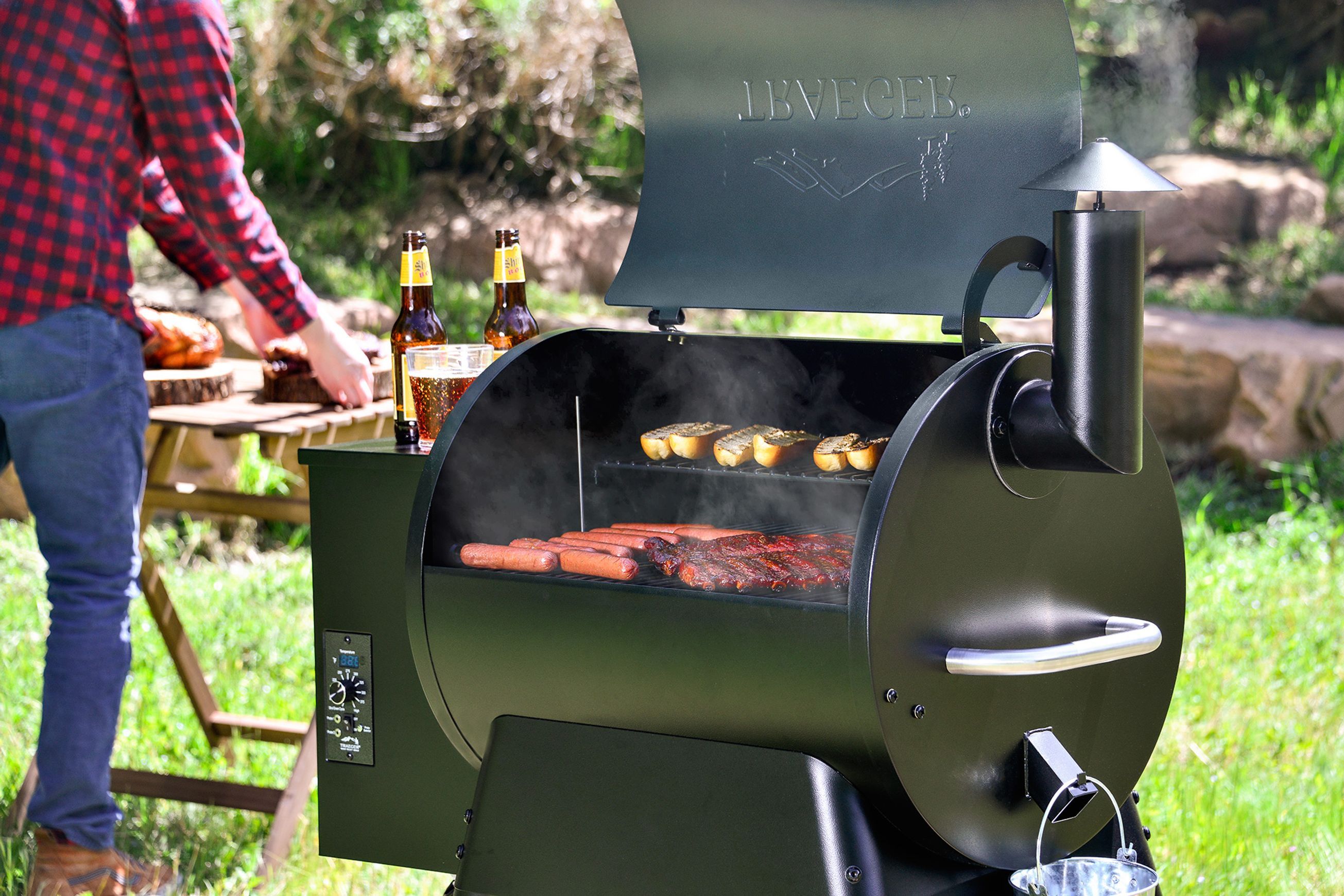 Pro Series by Traeger