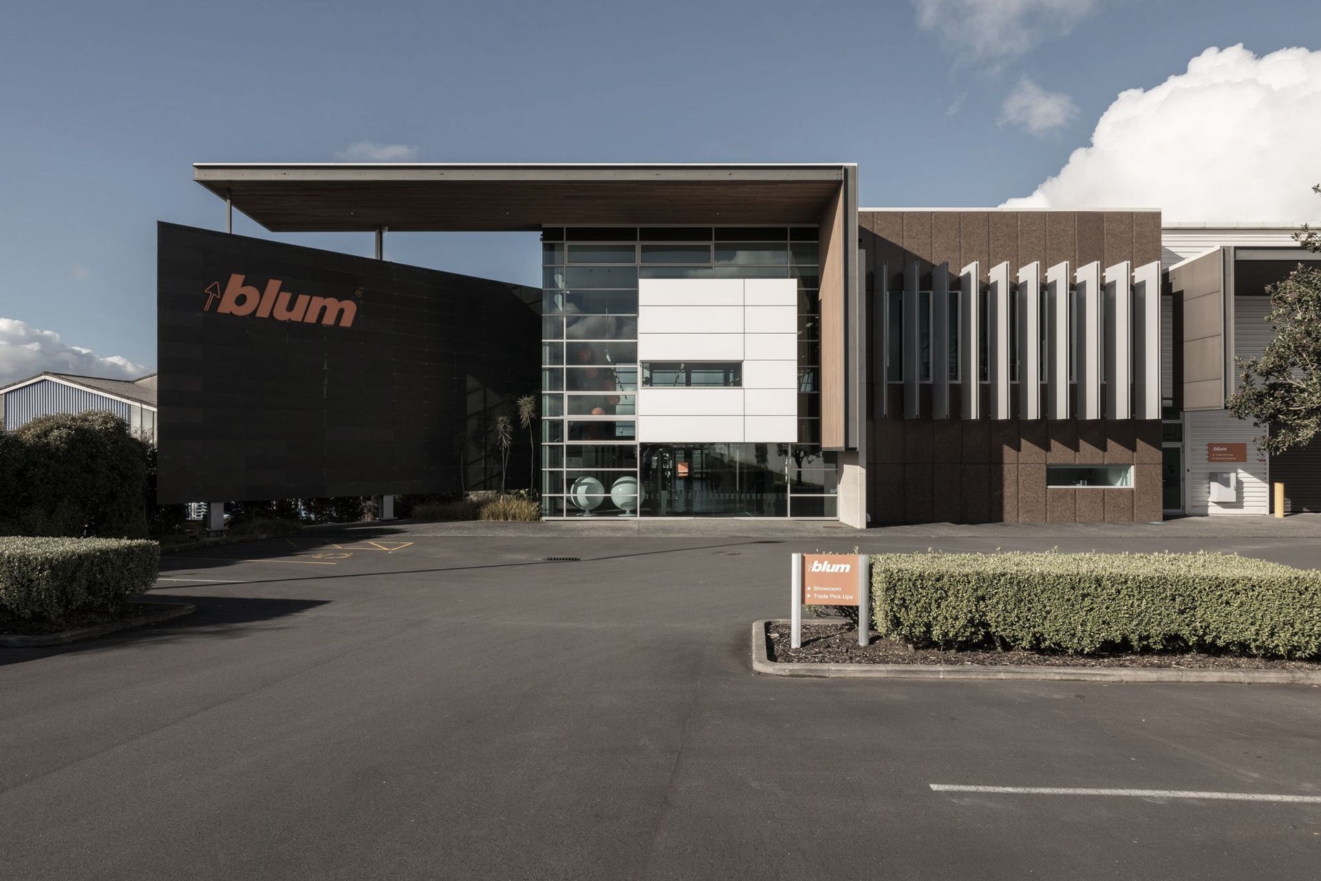 Hero Banner for Q Construction