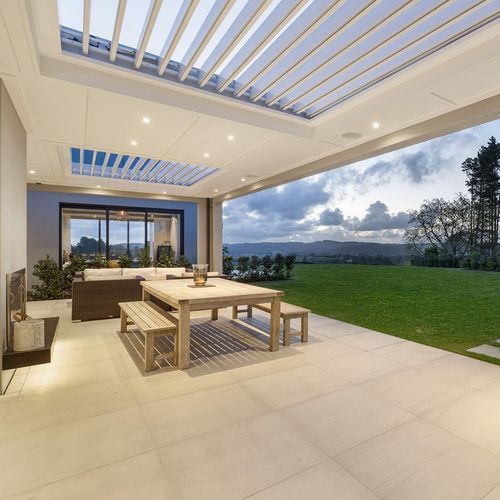 Locarno RLY200 Louvre Roof System