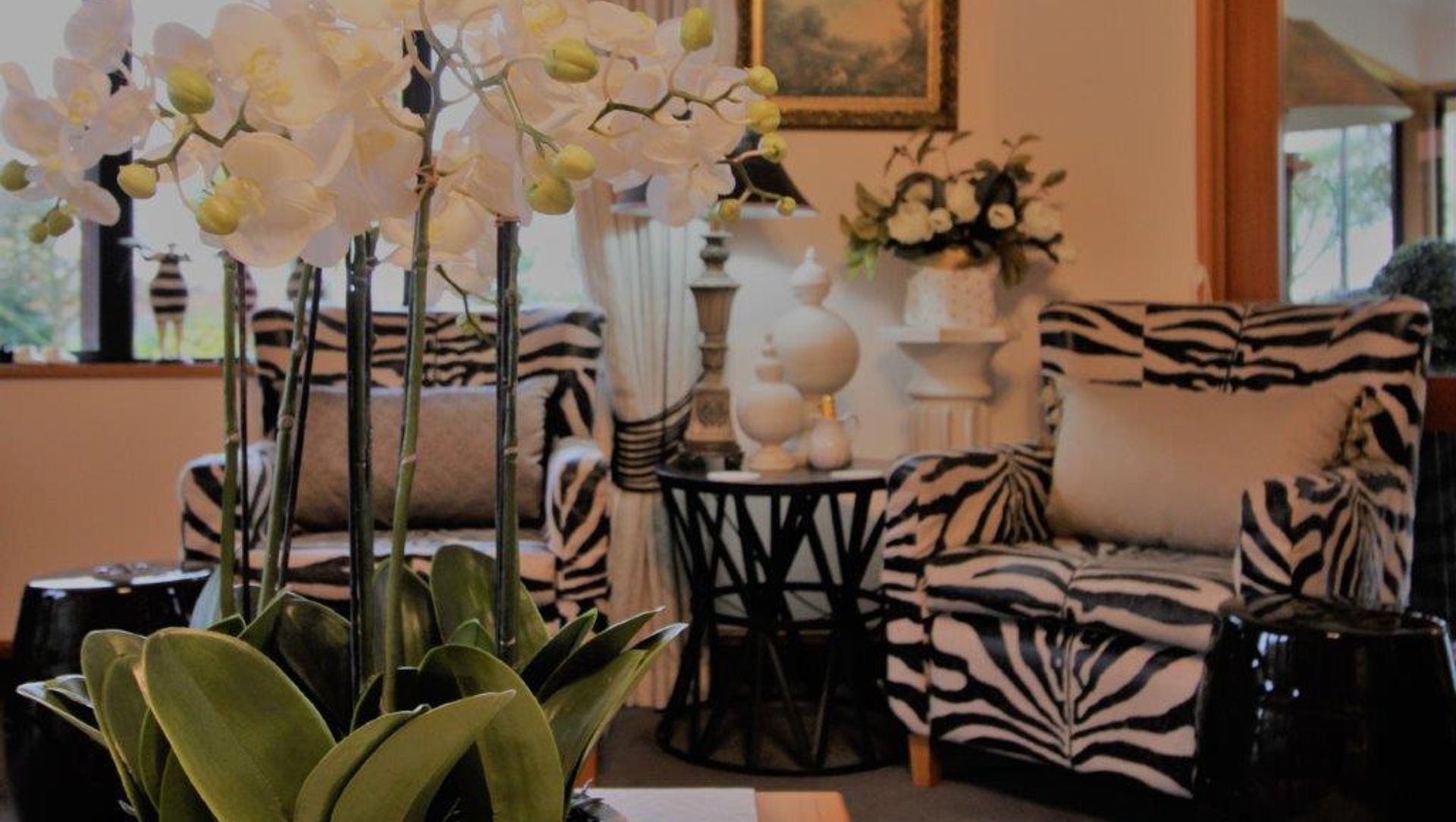 Racecourse Road Home banner