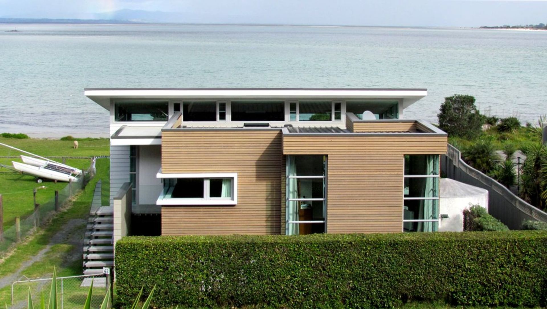 Rangiputa Beach House banner