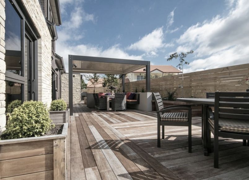 Kwila Decking - Retro Charm House 