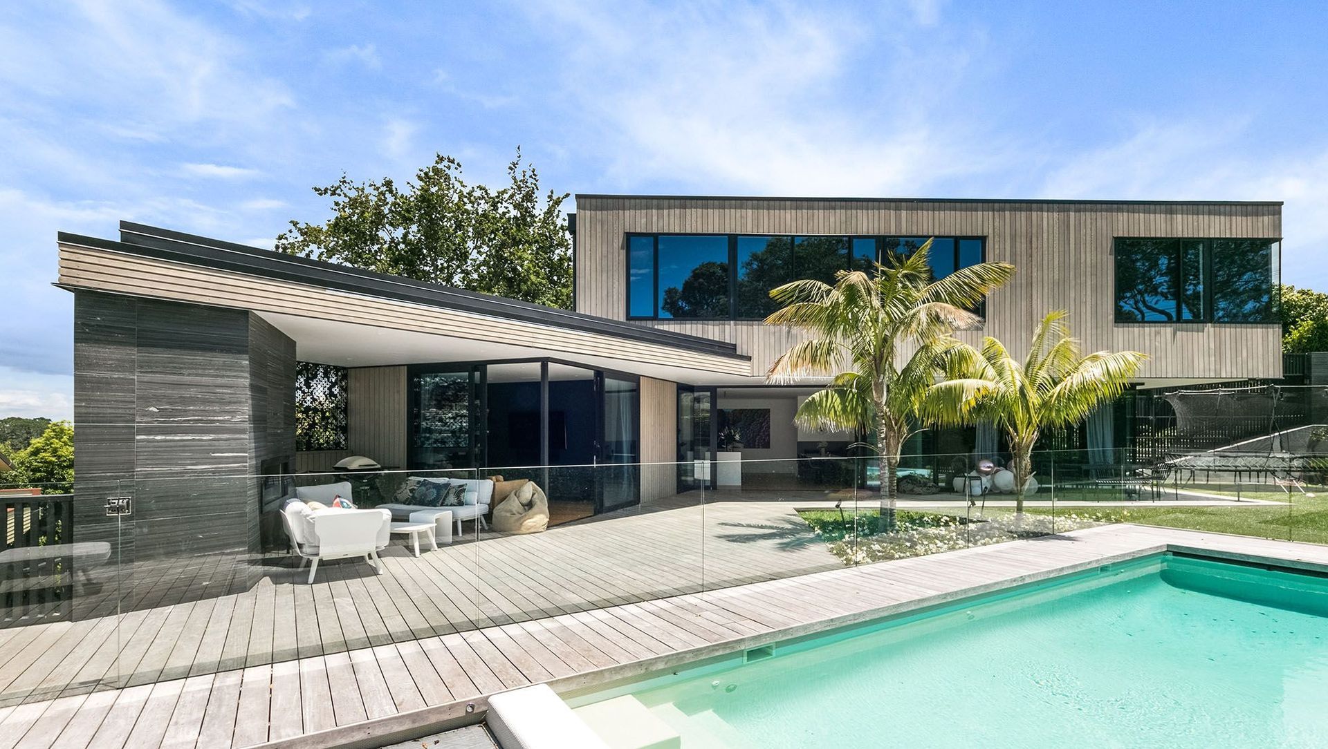 A Sharp and Slick Build banner