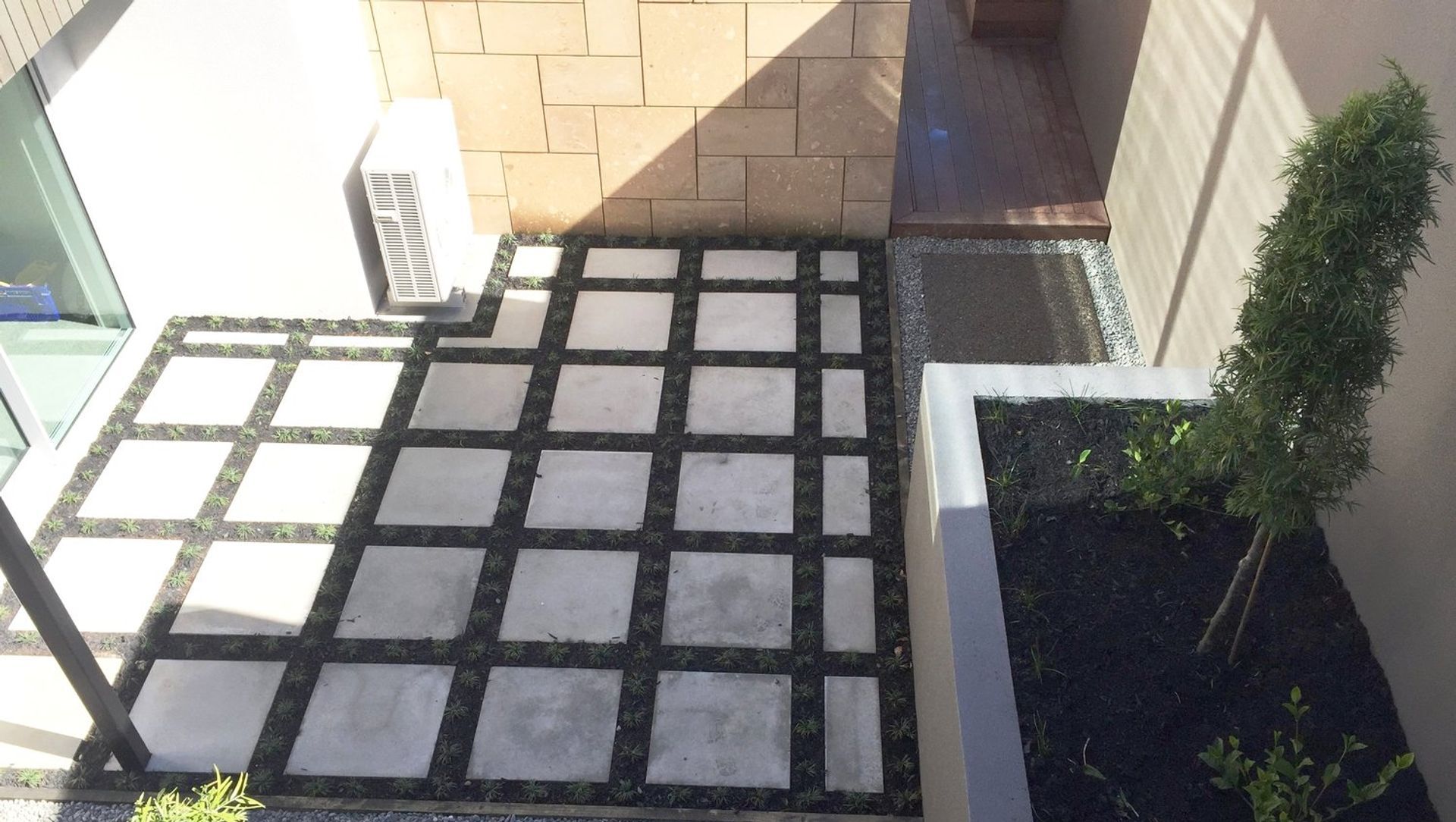 River Road | Hamilton banner