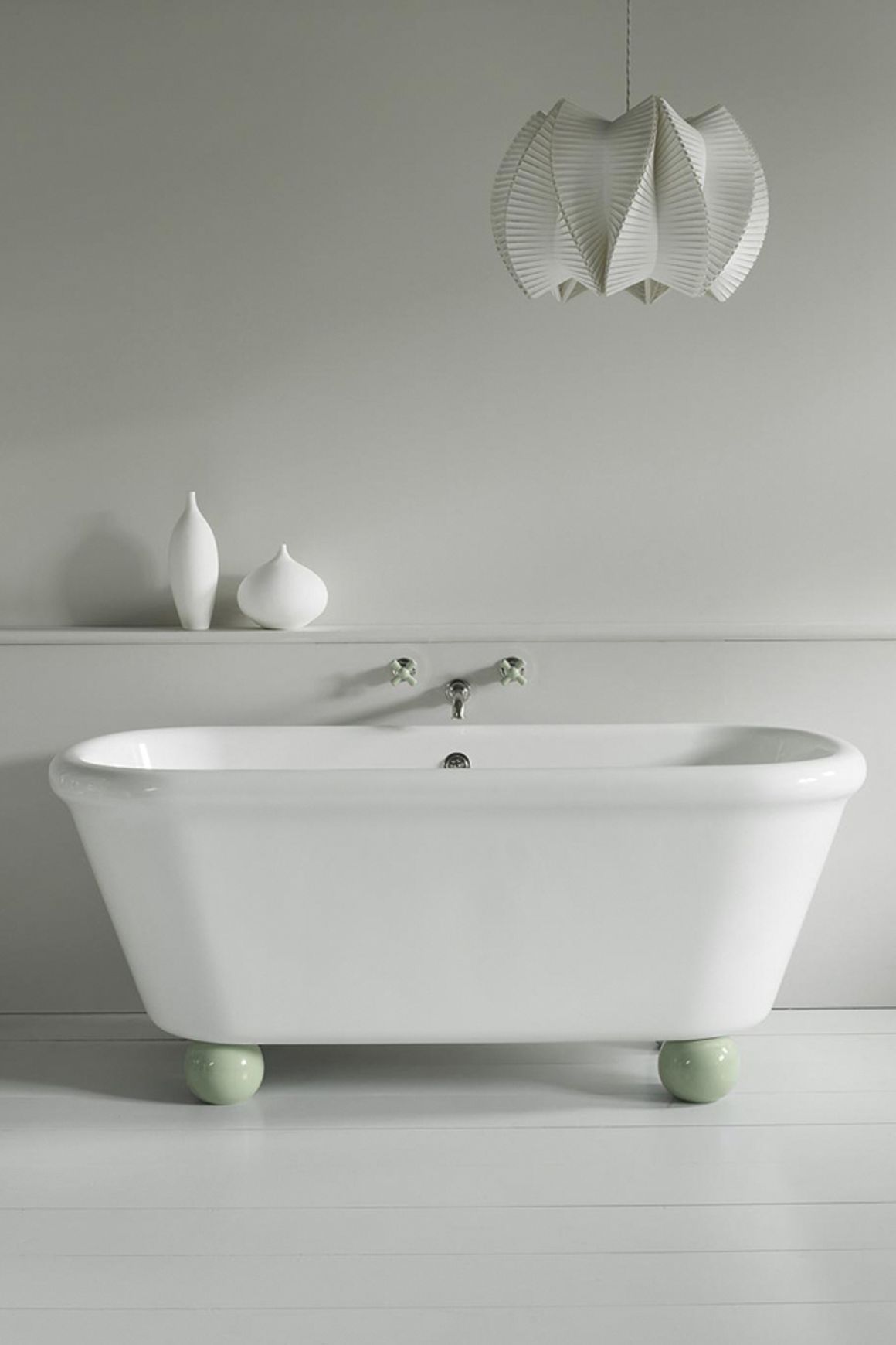 Rockwell Bath with Feet