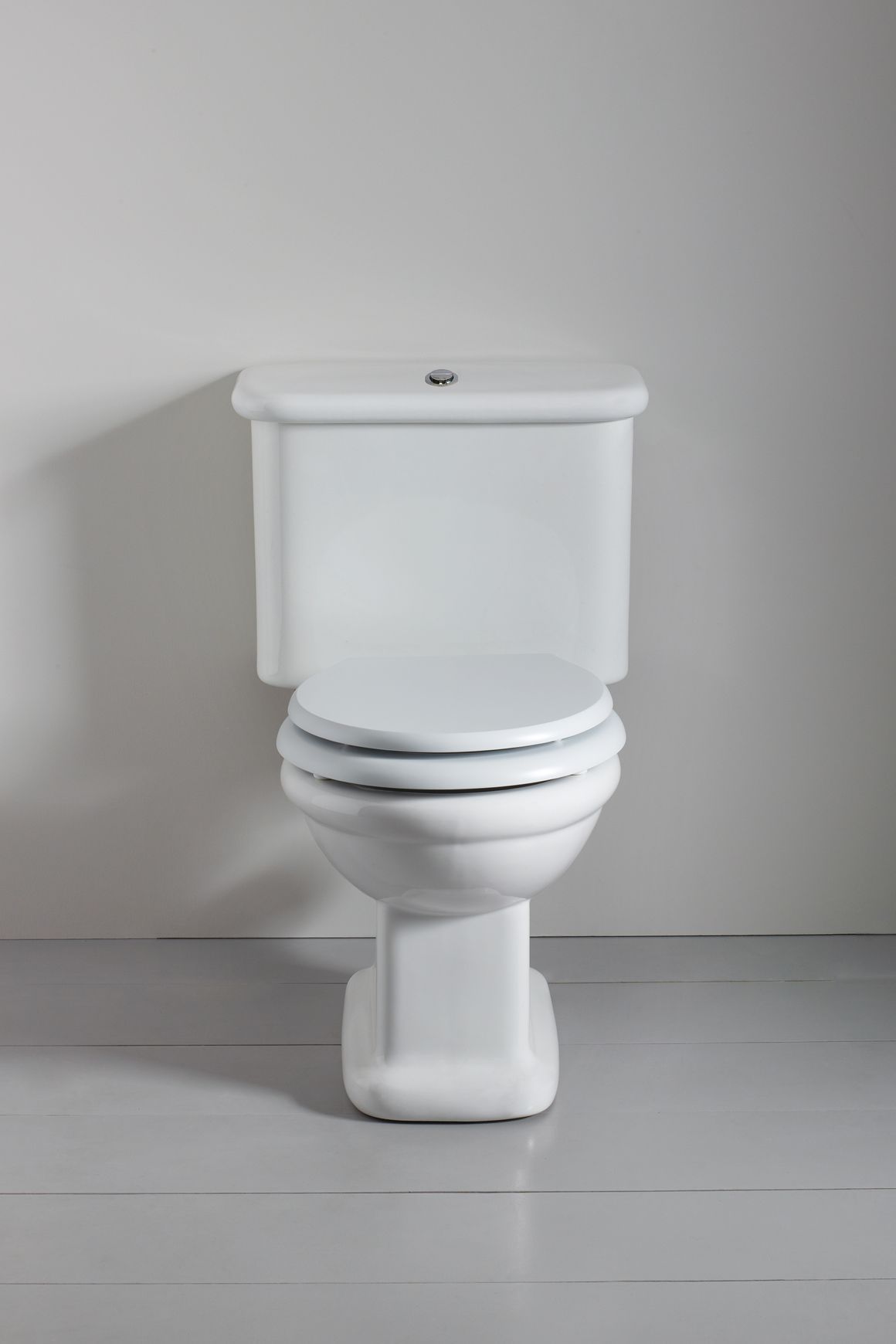 Rockwell Toilet With Close Coupled Cistern Pan