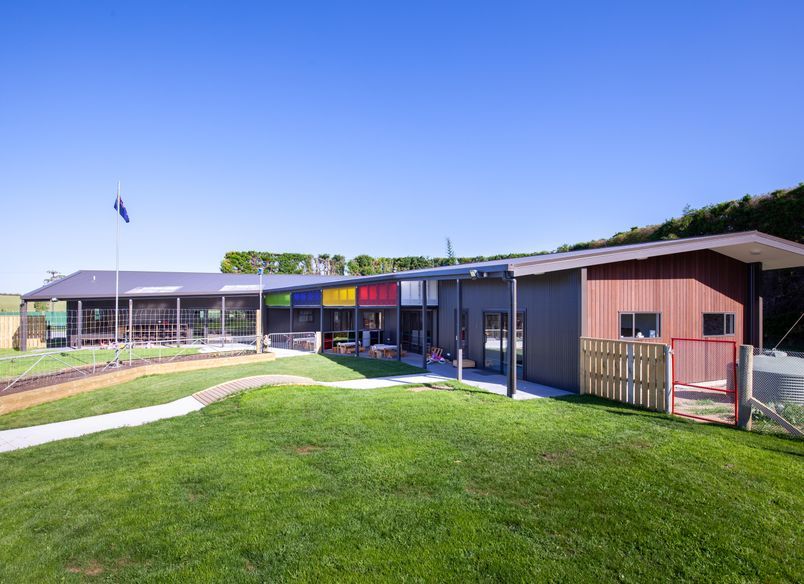 Ruru House - Location Construction